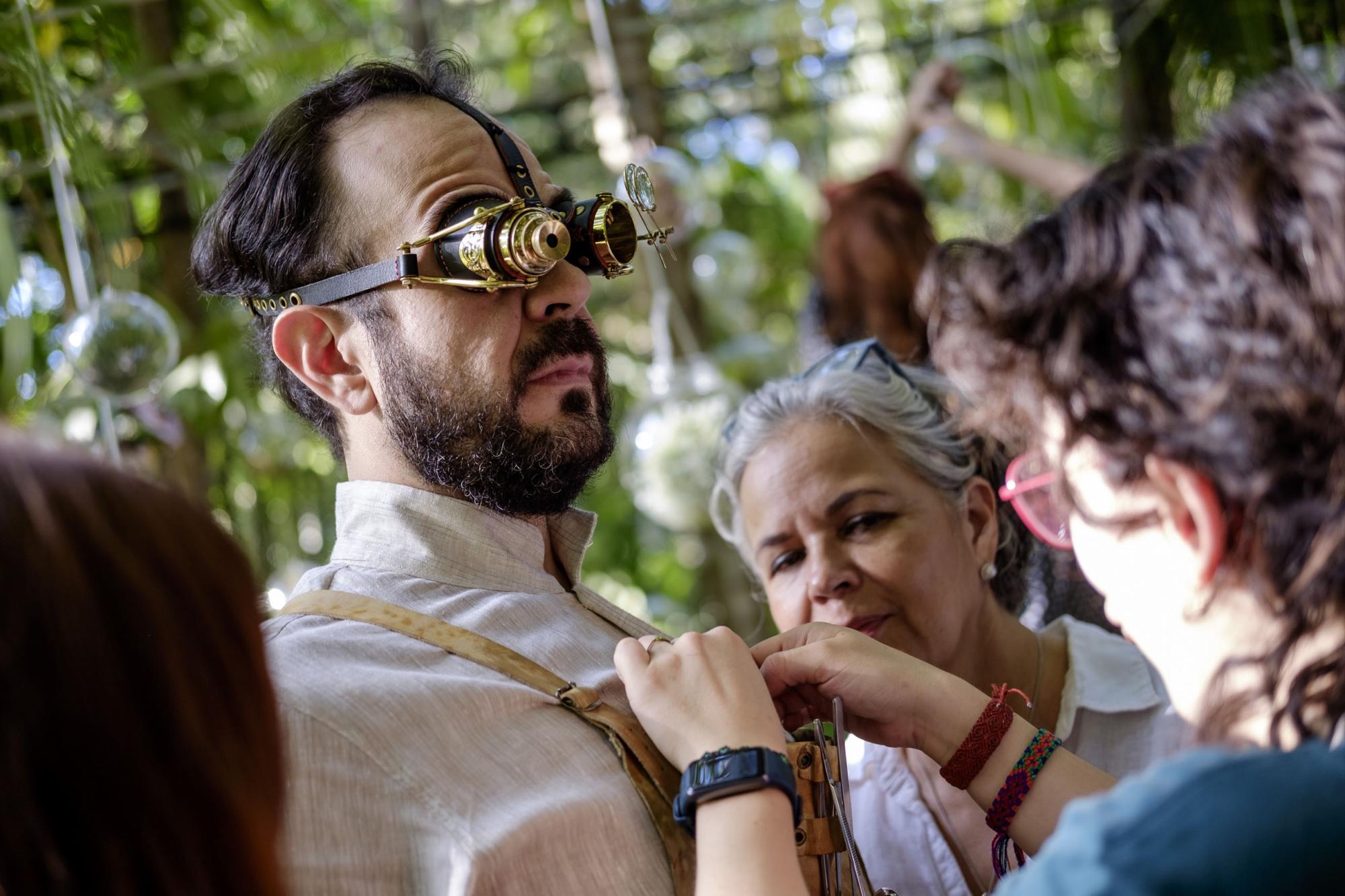 $!La obra recrea el misterioso jardín del heterodoxo Dr. Rappaccini, un científico loco obsesionado con las plantas venenosas.