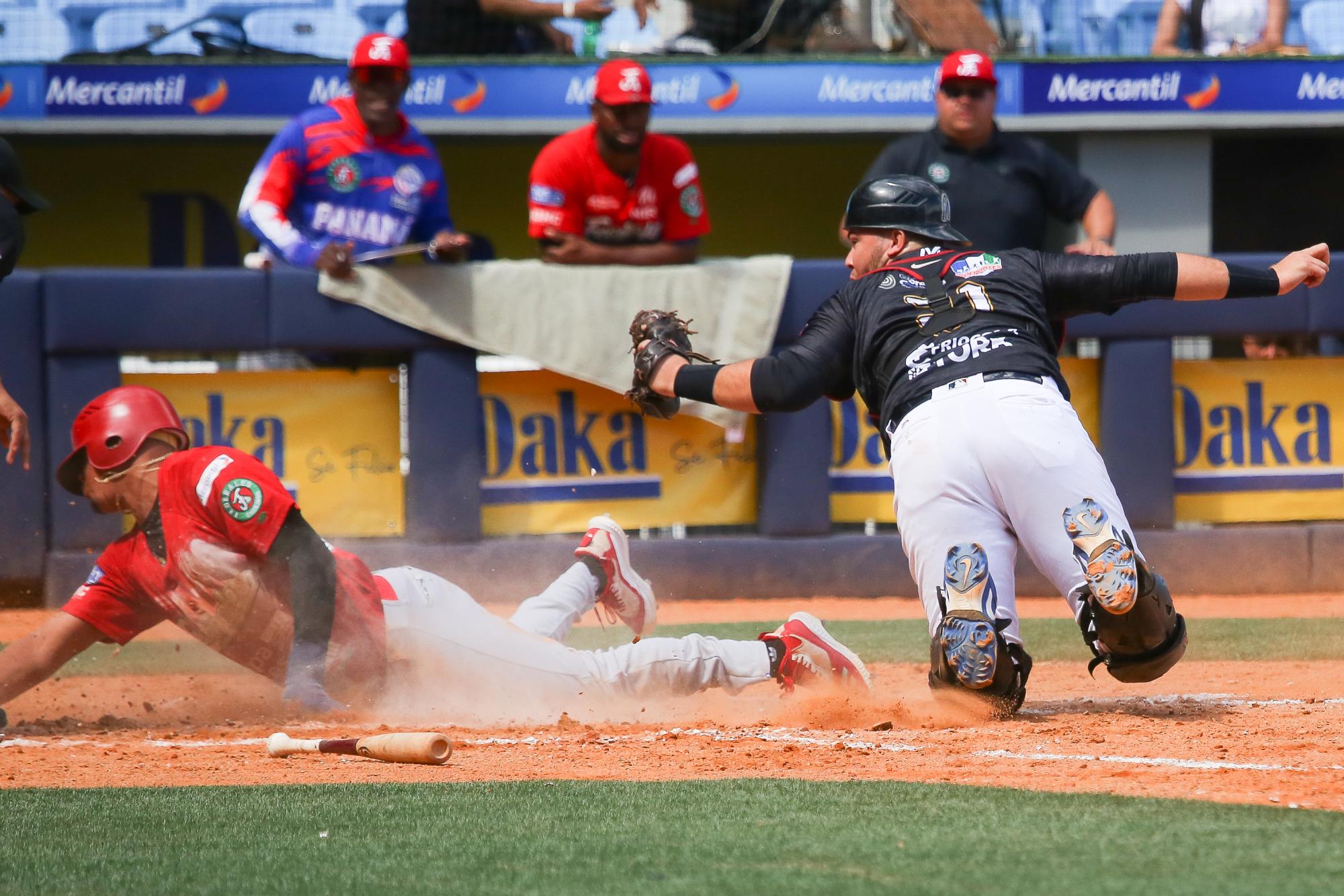 $!Panamá gana a Colombia y logra su primer triunfo en la Serie del Caribe