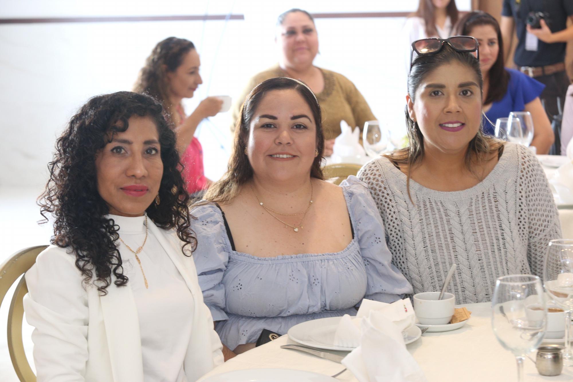 $!Edith Vázquez, Esmeralda Ortiz y Alexandra Chávez.