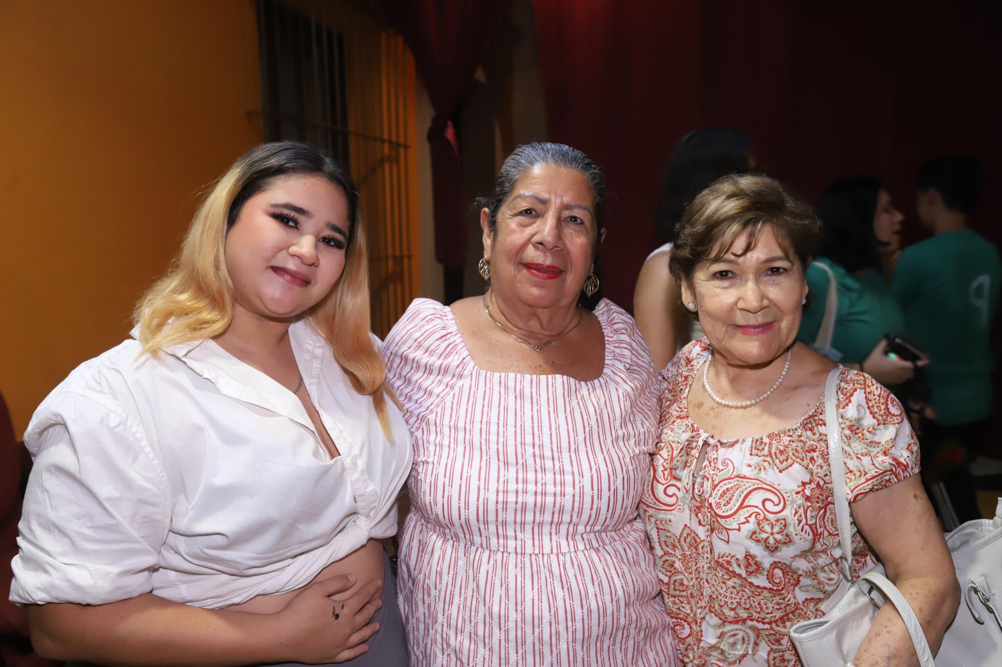 $!Atenas Rodríguez, María Elena Macías y Angélina Siordia.