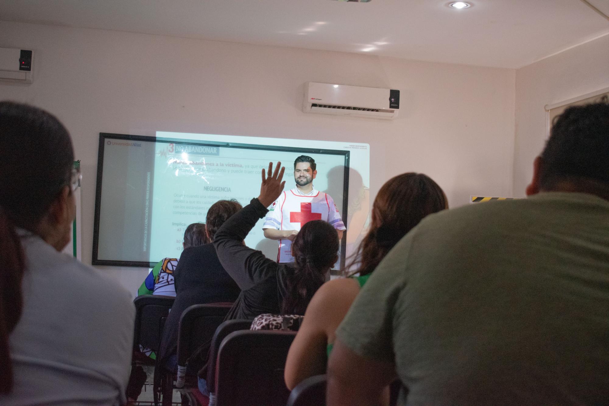 $!Brinda Cruz Roja Mazatlán capacitación de primeros auxilios