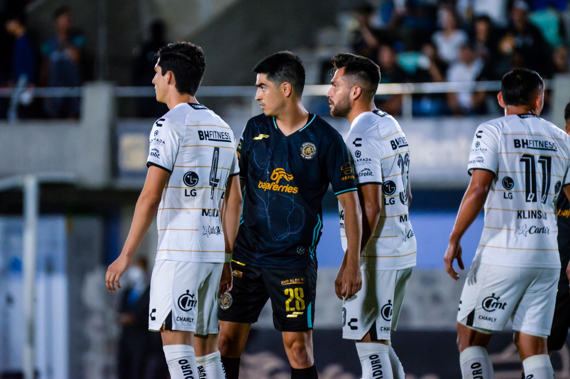 $!Dorados de Sinaloa rescata empate en su visita a La Paz