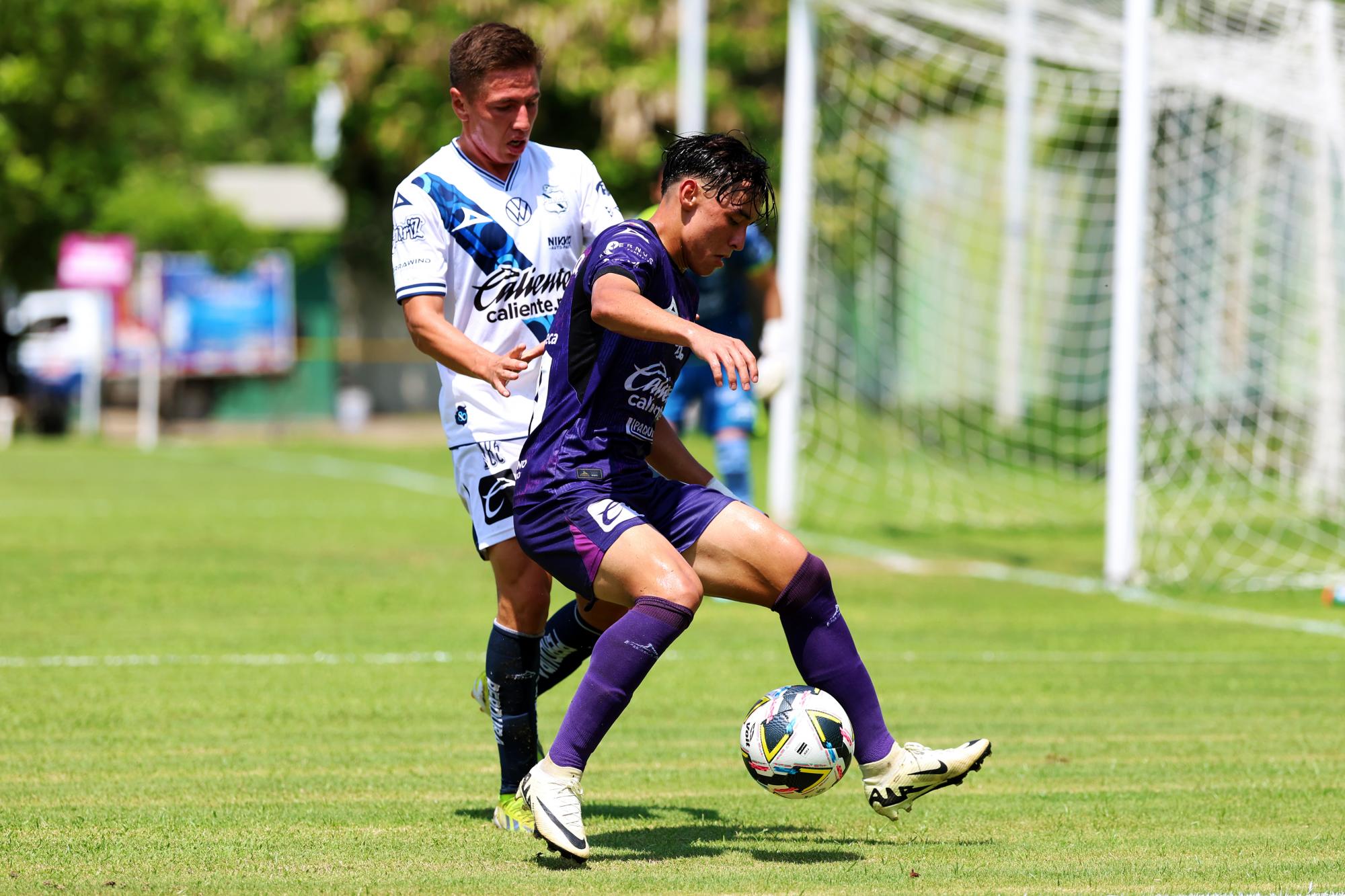 $!Mazatlán Sub 19 hace valer su terreno ante Puebla