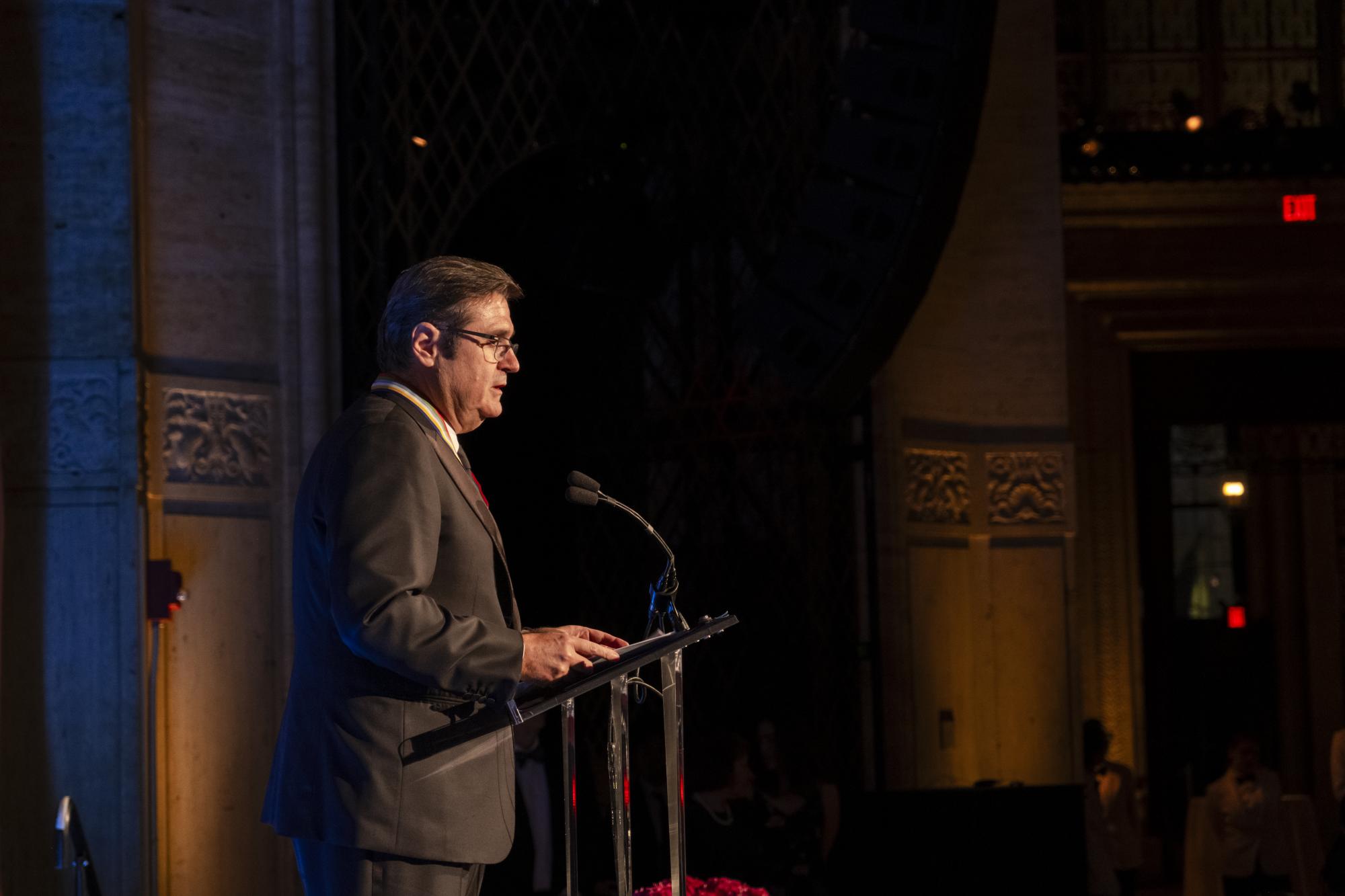 $!Agustín Coppel Luken recibe la Medalla de Oro de Americas Society