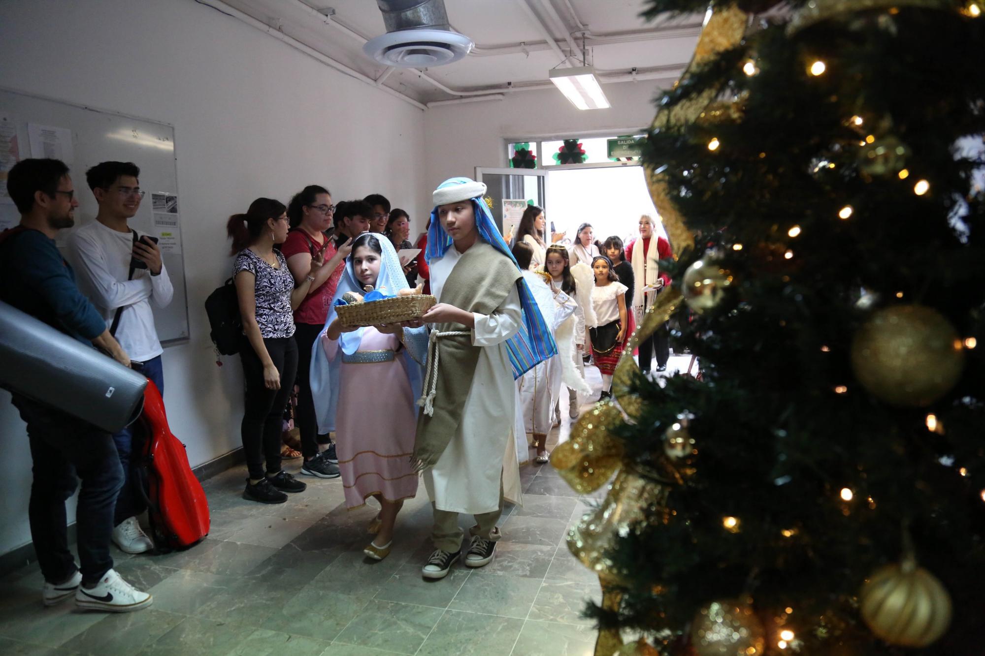 $!La comunidad estudiantil participó en la posada.