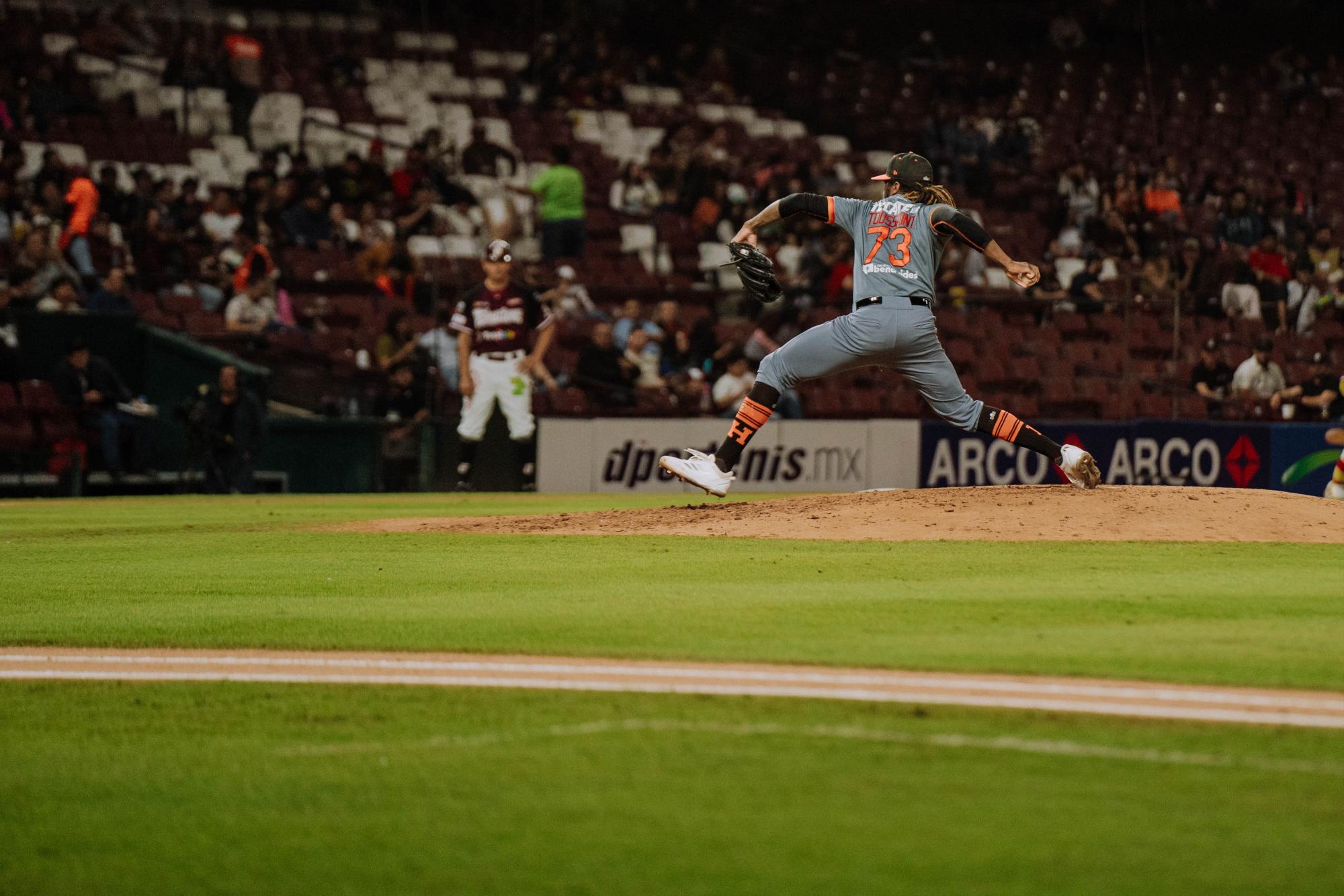 $!Tomateros remonta y se salva de la escoba ante Naranjeros