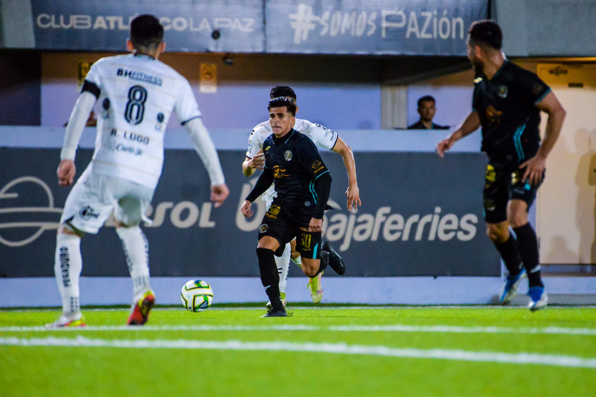 $!Dorados de Sinaloa rescata empate en su visita a La Paz