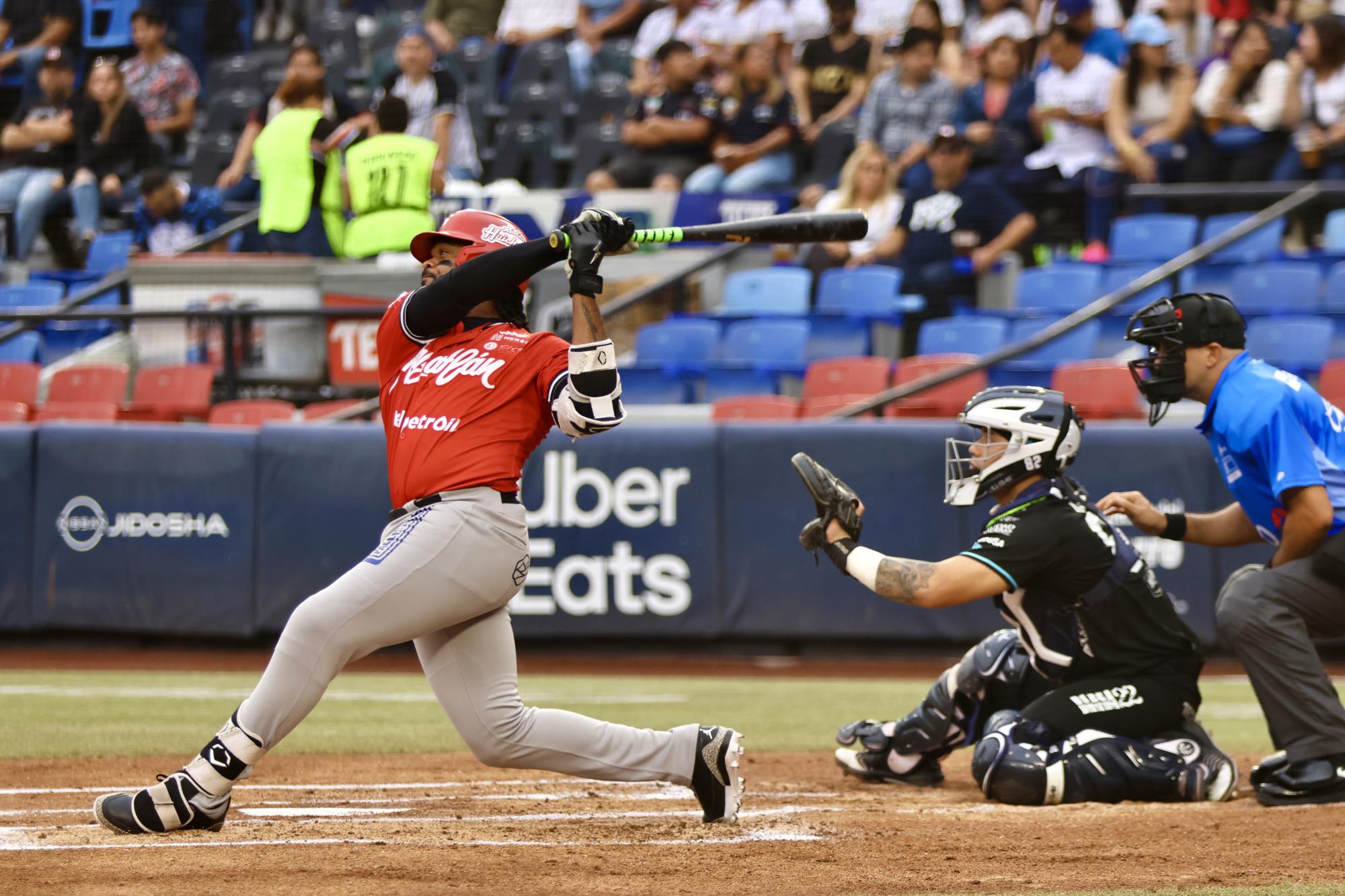 $!Venados apalean y barren a Sultanes en Monterrey