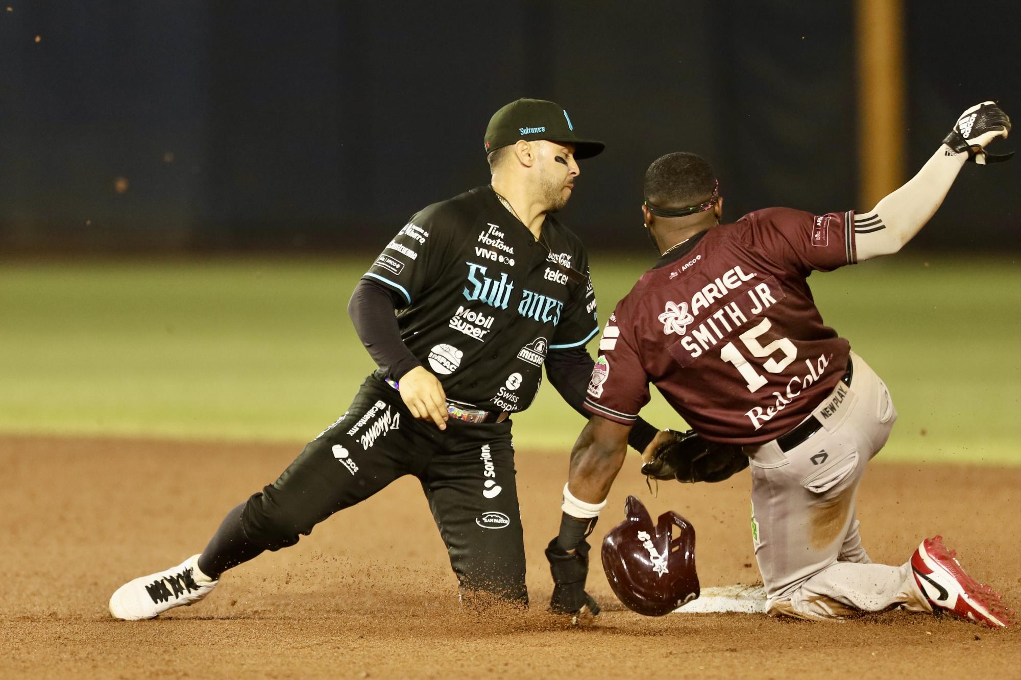 $!Se le escapa la serie a Tomateros de Culiacán en la Sultana del Norte