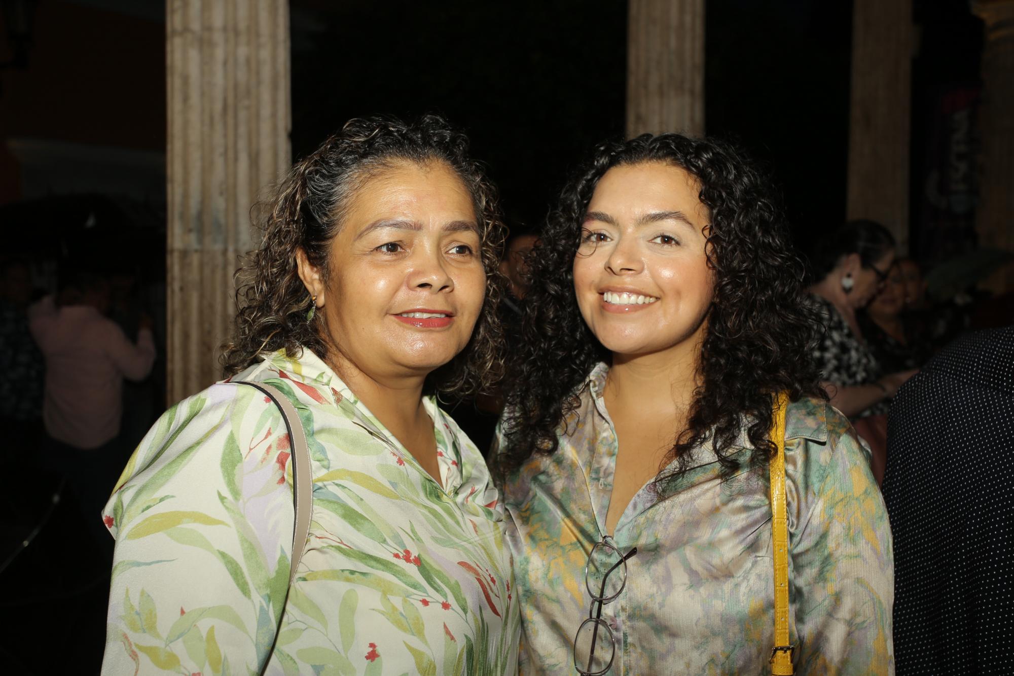 $!Cecilia Soto y Mariana González.