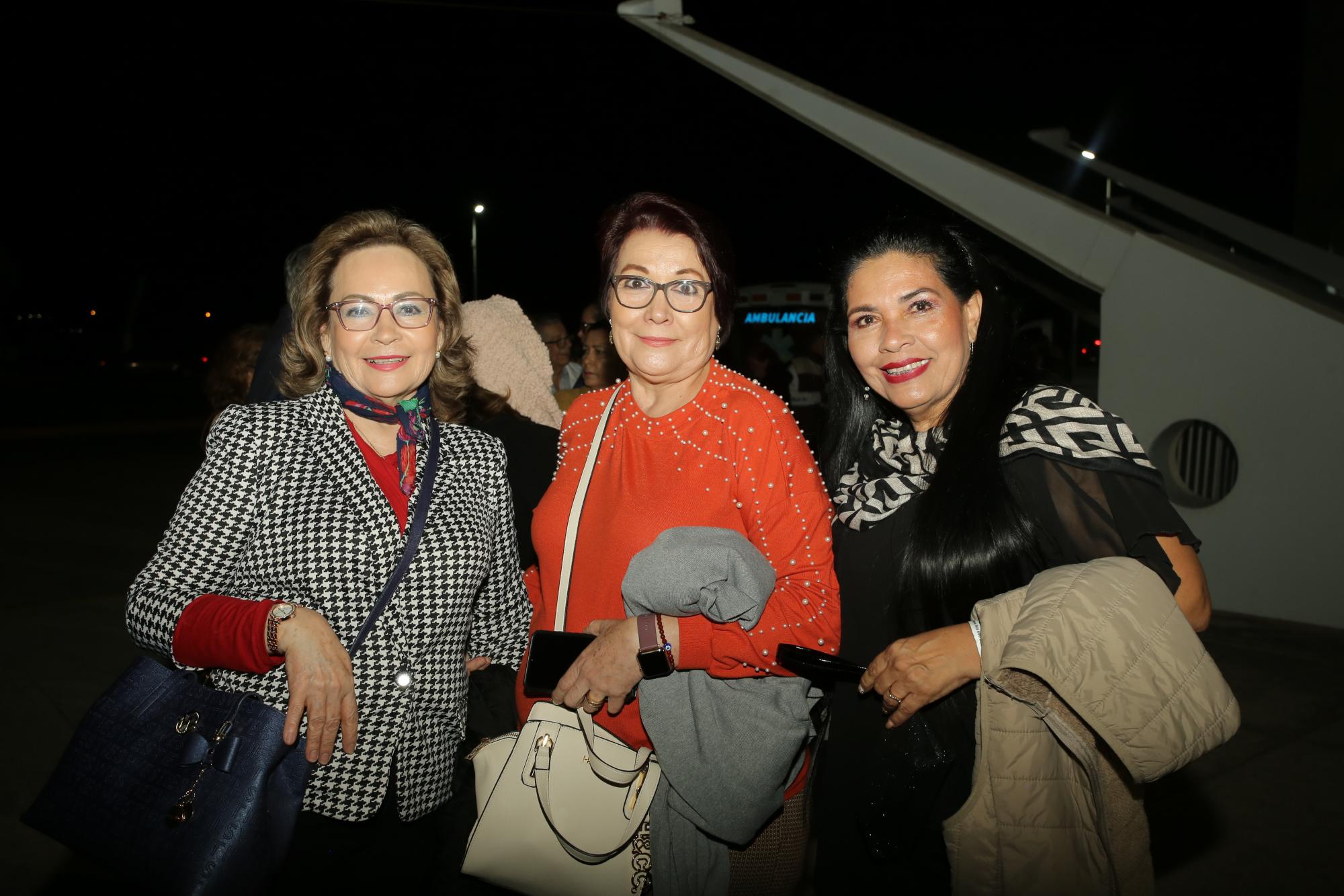 $!Mayra Rosas, Nora Rosas y María Luisa Lares.