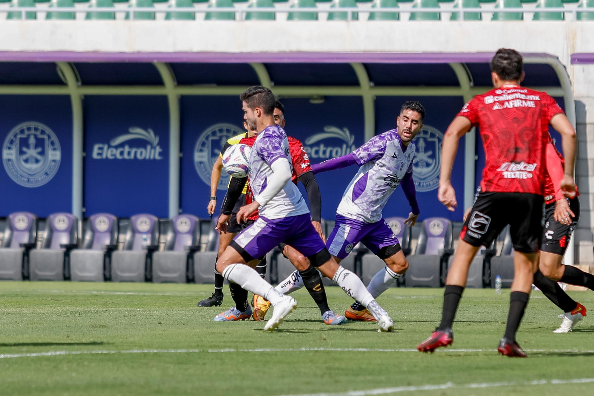 $!Mazatlán amansa a Xolos en amistoso