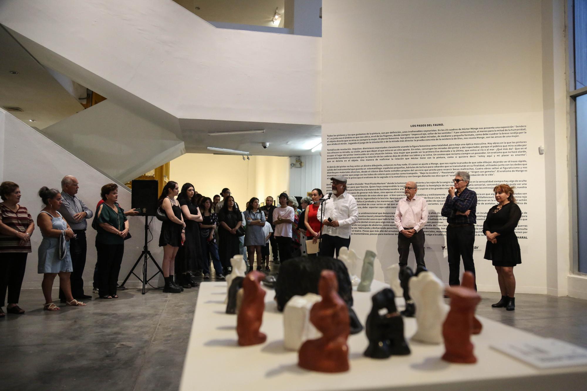 $!Abre Héctor Monge su exposición ‘Retrospectiva y Lillyput’