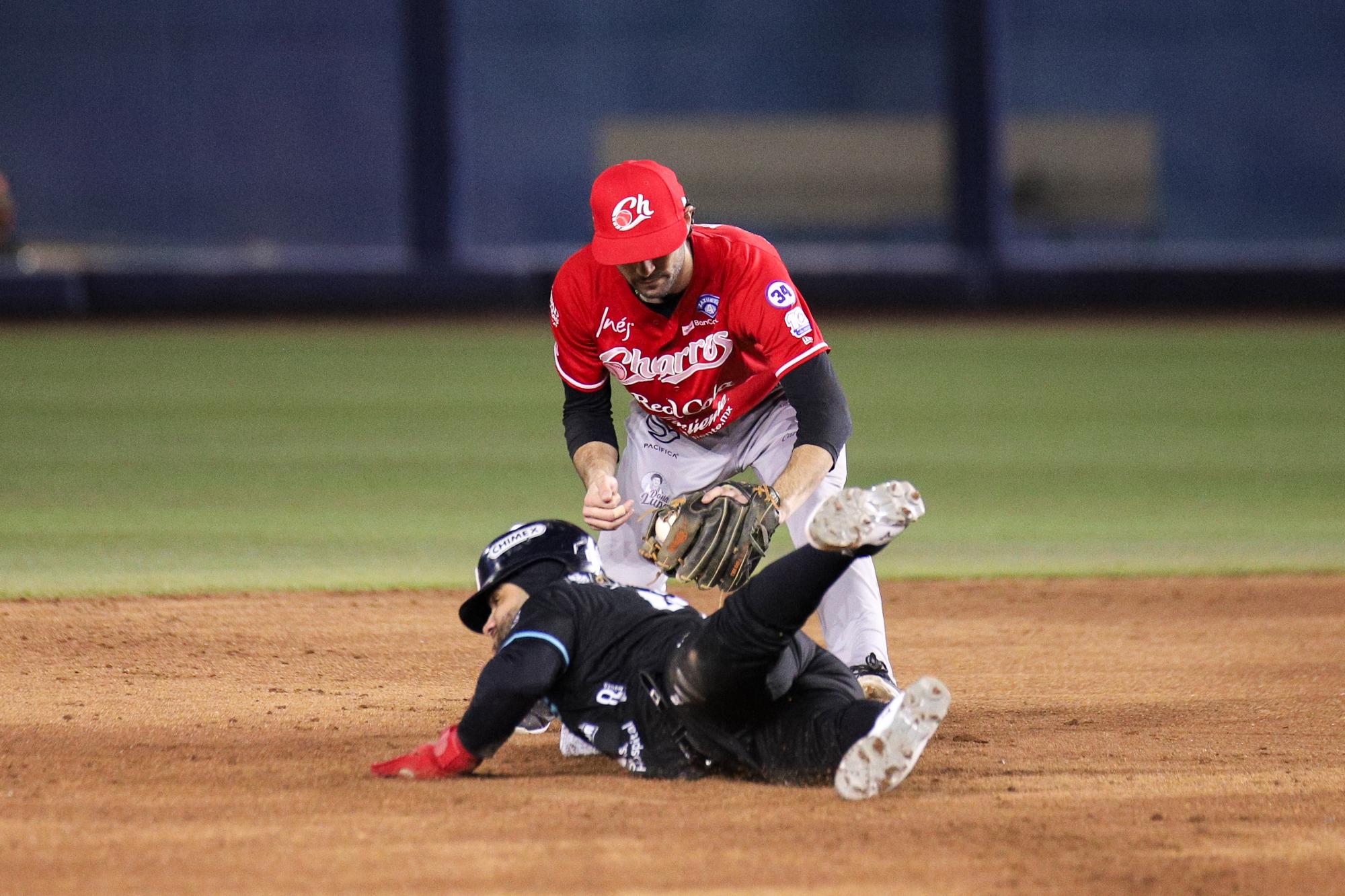 $!‘Enfrían’ a bates jaliscienses y Sultanes empareja la serie