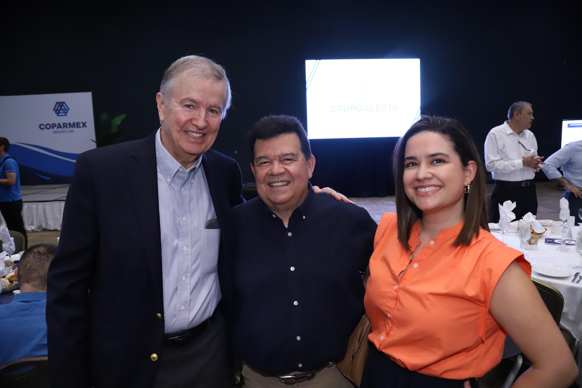 $!Rodolfo Madero, Humberto y María Cristina Barros.