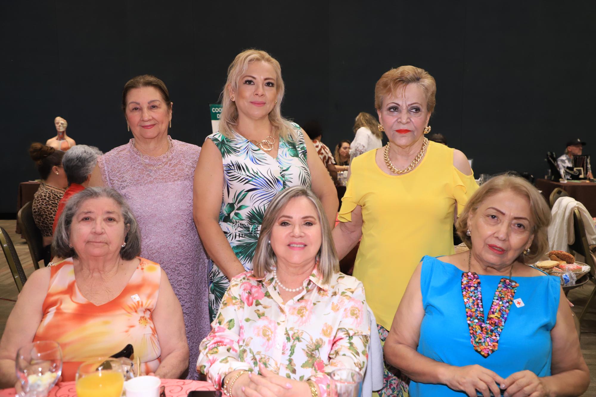 $!Celia López, Selma López, Martha de Sosa, María del Carmen Tirado, Mireya Osuna de Sosa y Celia de Quintero.