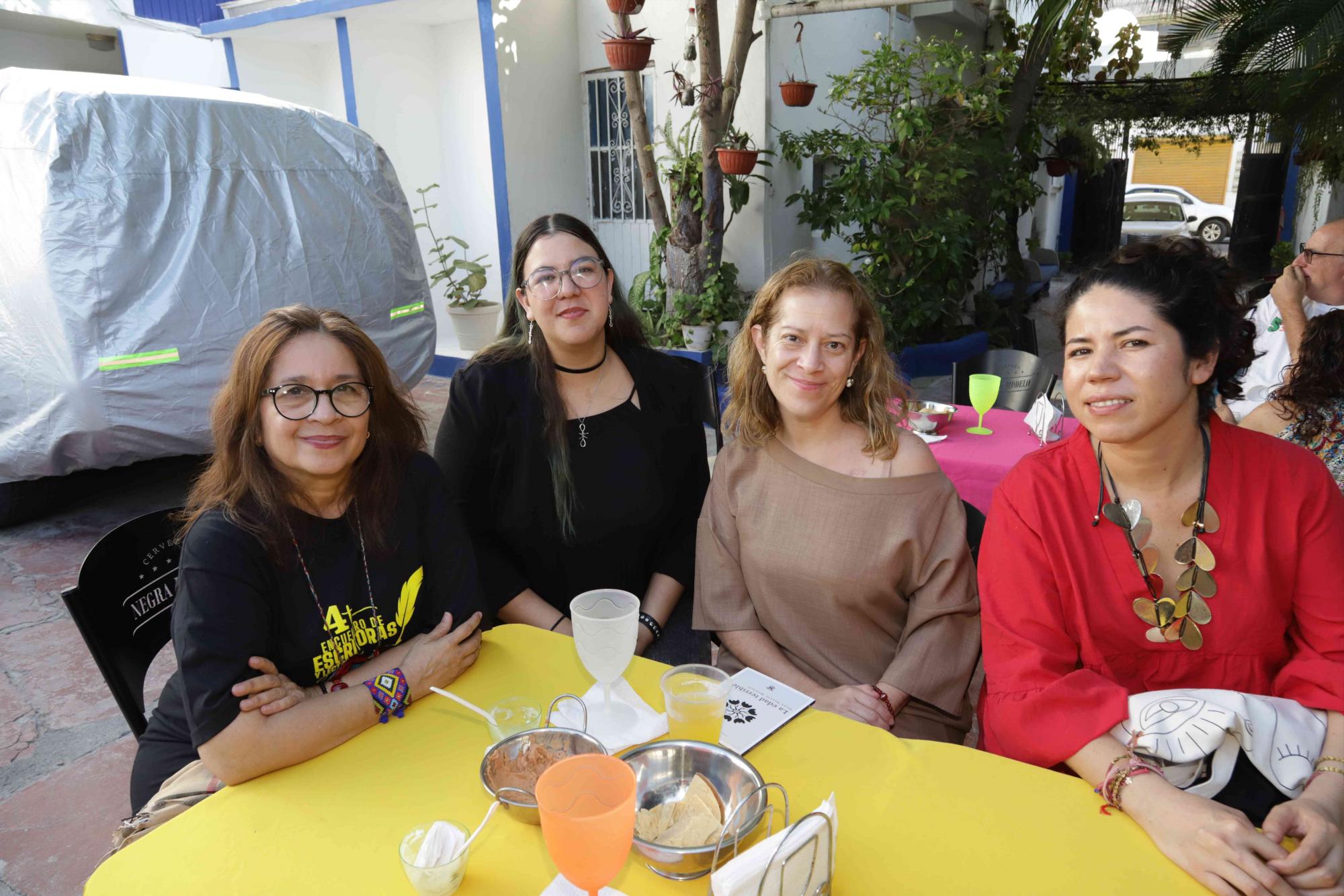 $!Alma Vitalis, Mary Castro, Enna Osorio Montijo y Vilma Domínguez.