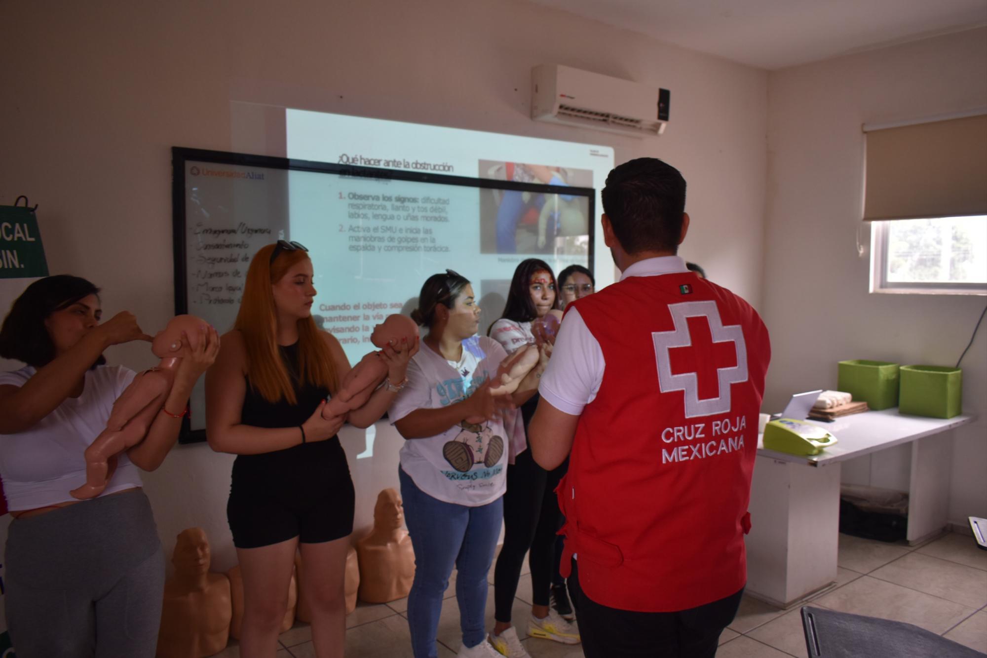 $!Imparte Cruz Roja Taller de primeros auxilios a la ciudadanía mazatleca