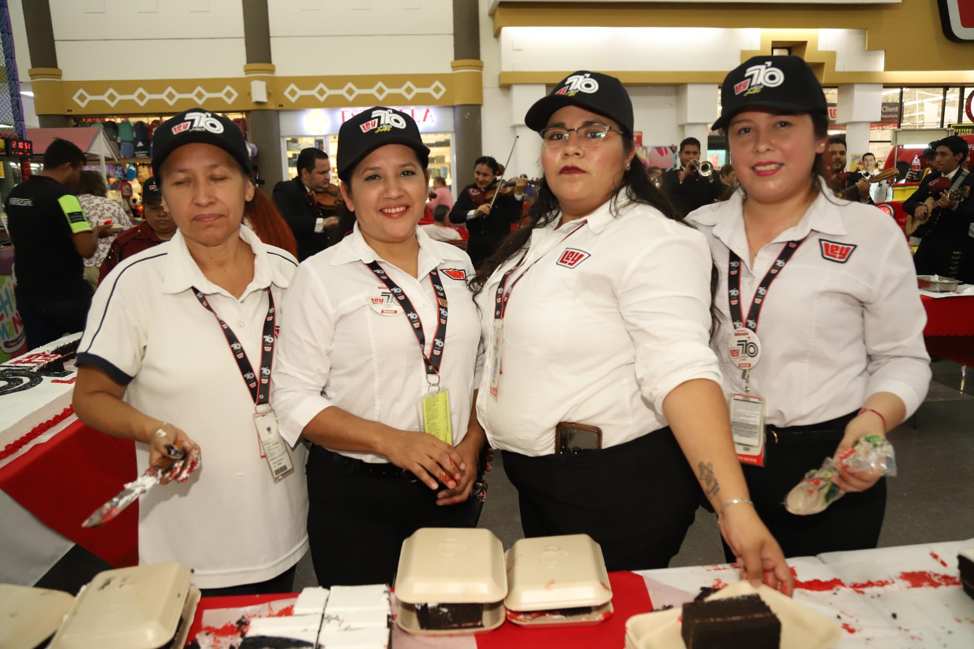 $!Consuelo Aguirre, Carmen Julia Pardo, Yesenia Hernández y Jéssica Limón.