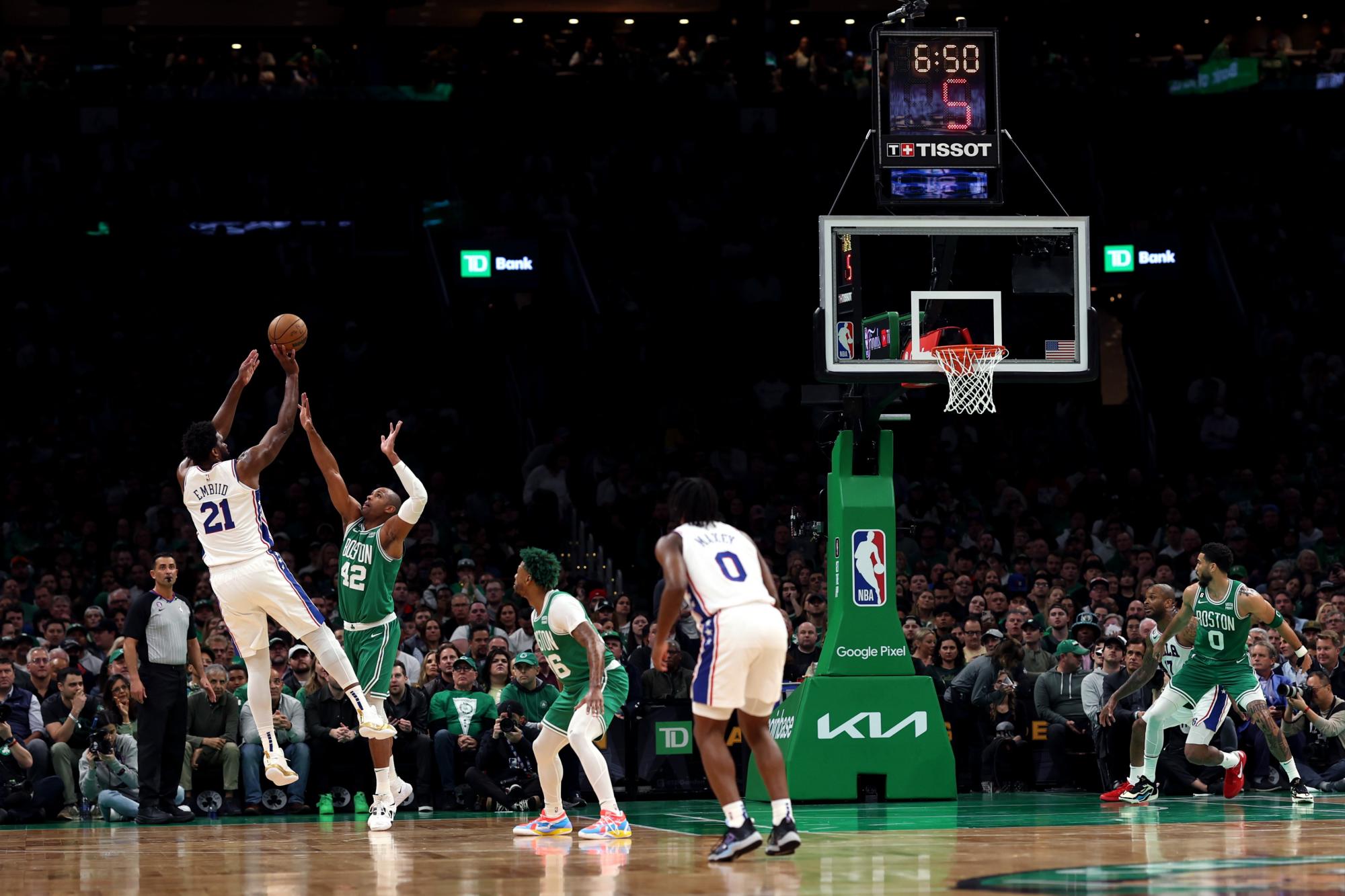 $!Boston Celtics iguala la serie contra los 76ers