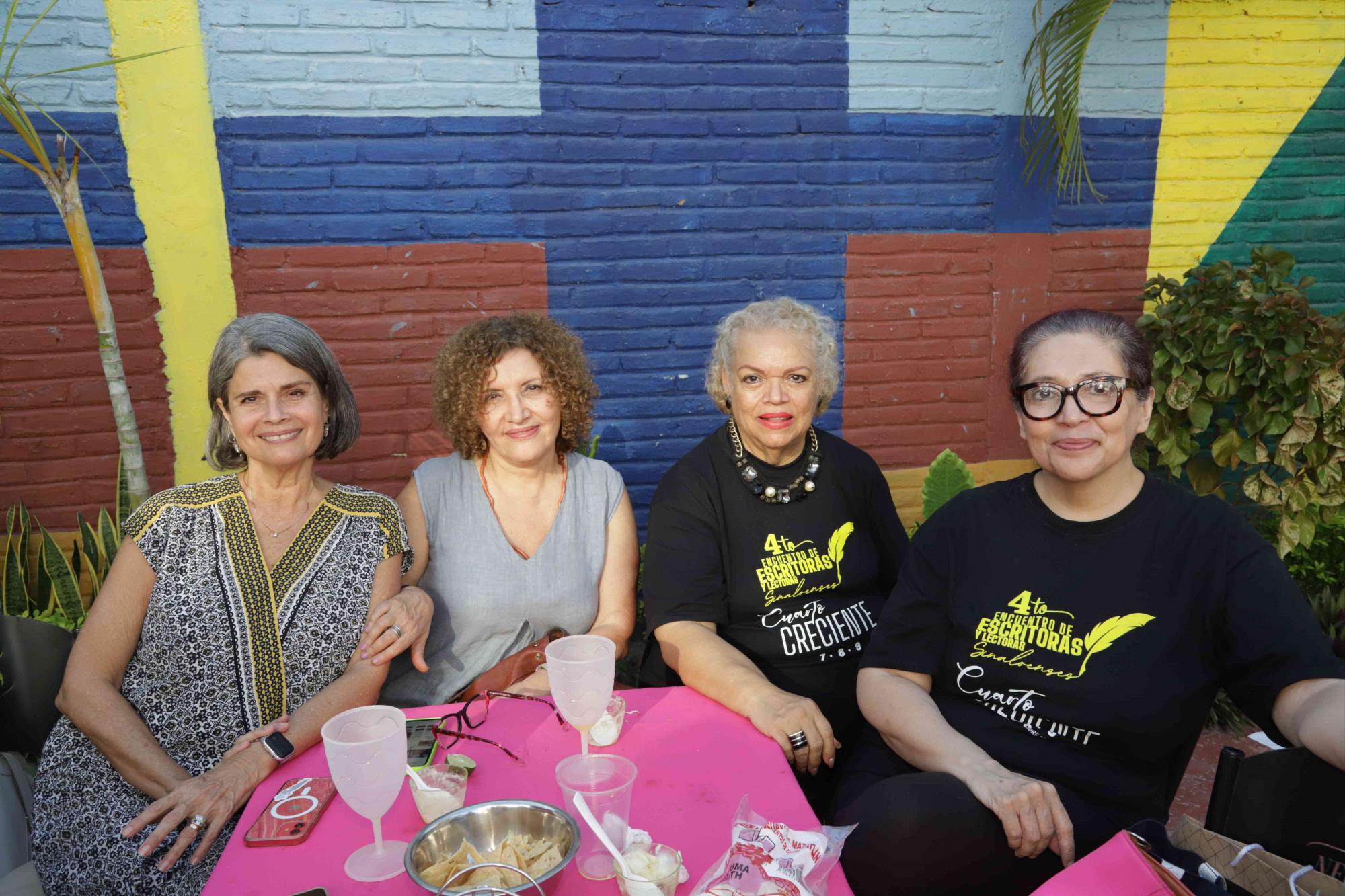 $!Ana Belén López, Myriam Moscona, Julieta Montero y Evelina Gil.