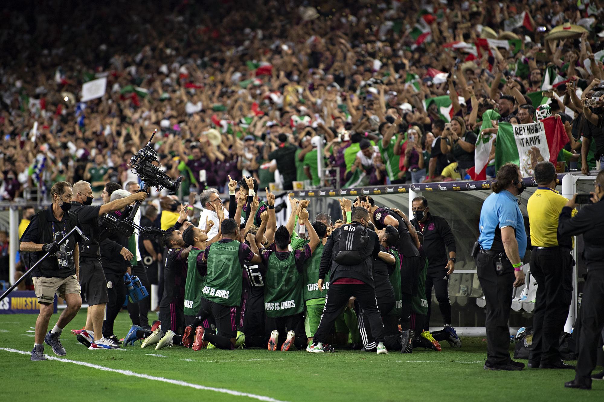 $!México avanza agónicamente a la final de la Copa Oro tras vencer 2-1 a Canadá