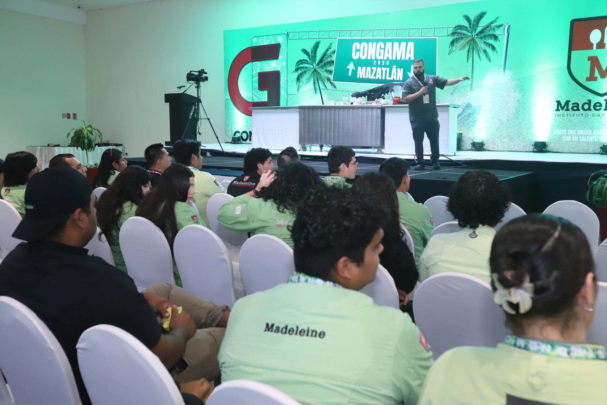 $!El chef Jorge Zorrilla durante su participación en el congreso.