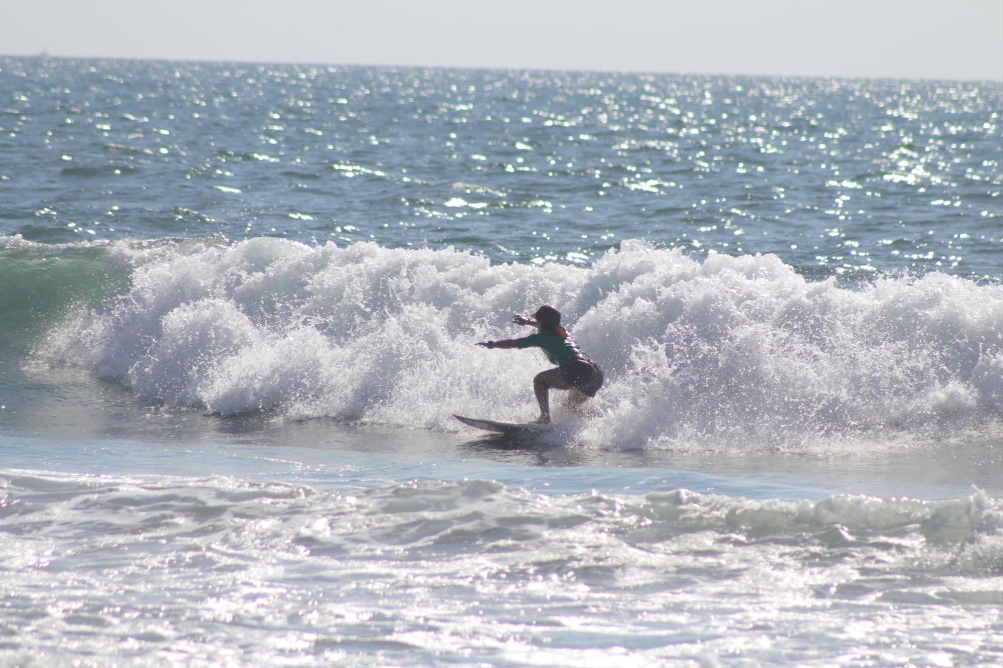 $!Las reinas del mar se apoderan del surfing en Mazatlán