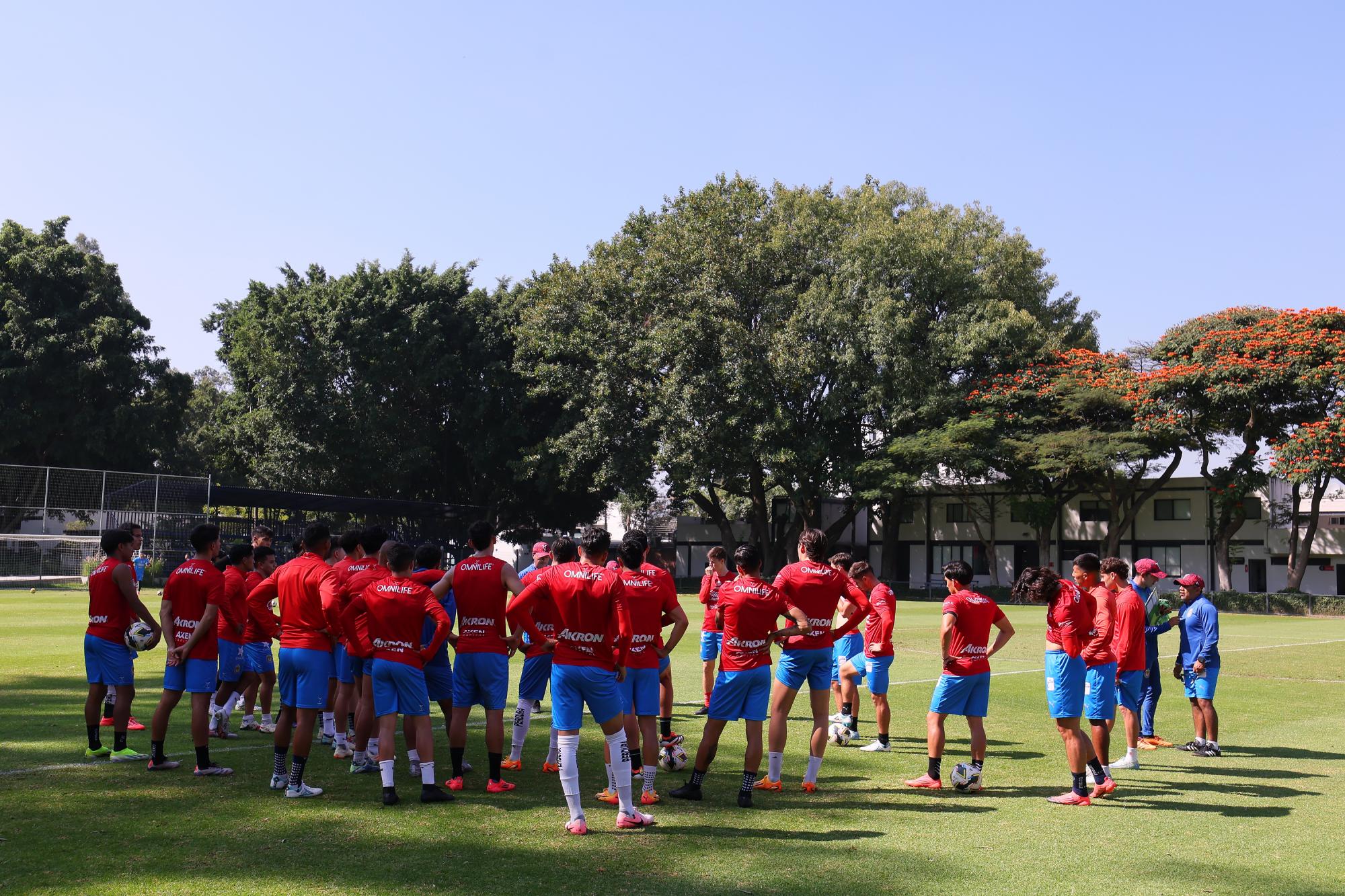 $!‘Chicharito’ Hernández regresa a la convocatoria de Chivas