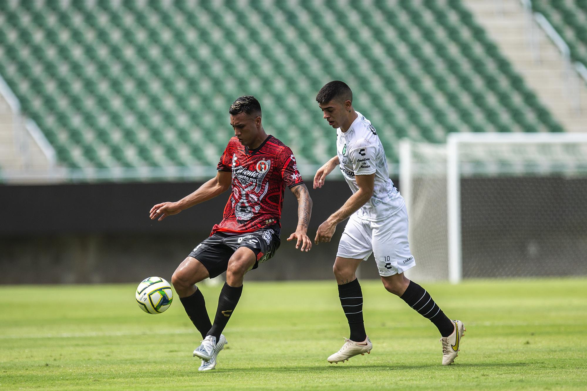 $!Xolos y Santos miden fuerzas en el Kraken