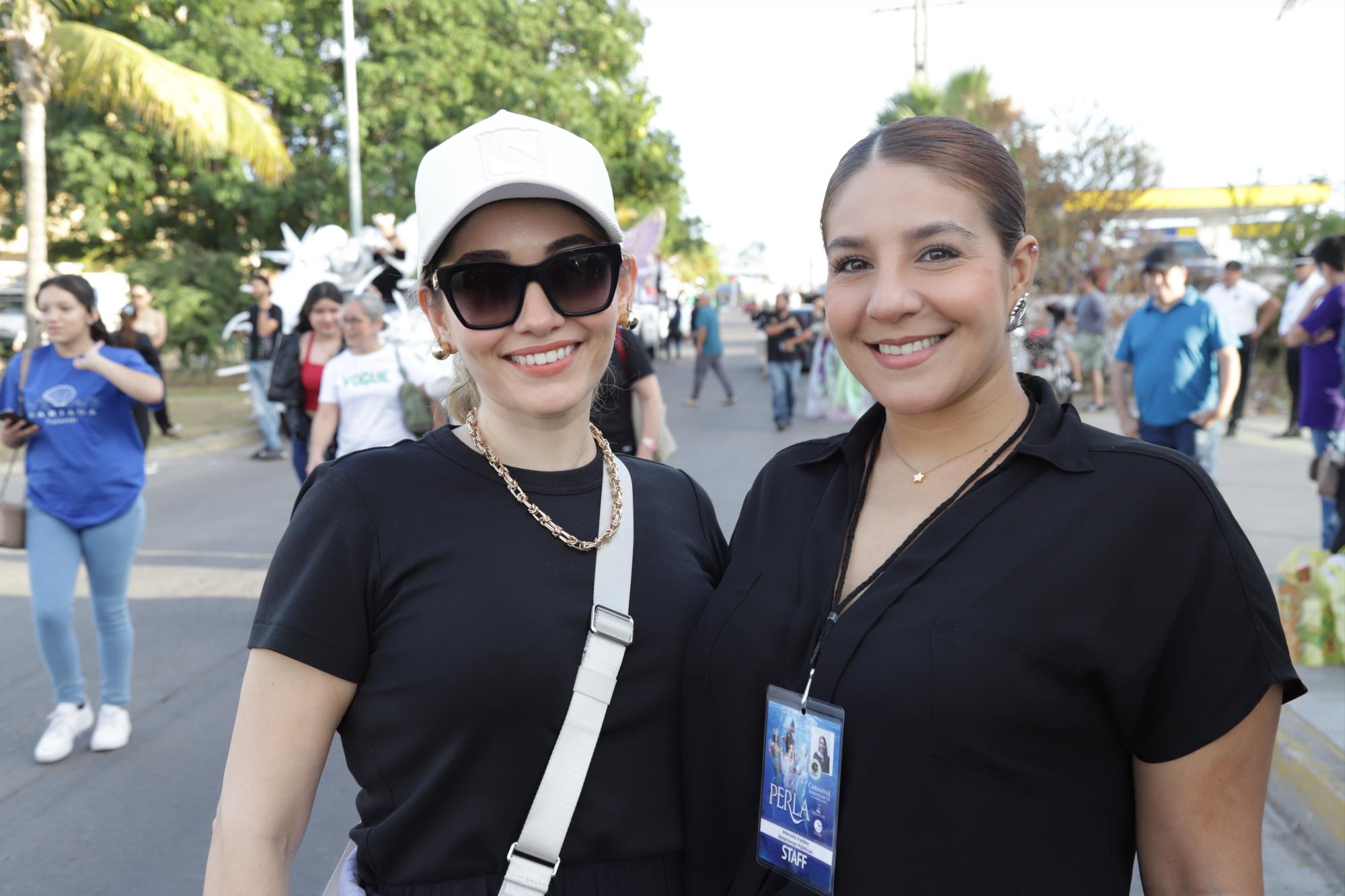 $!Lory Lizárraga y Marcela Valdez, Reina del Carnaval y Reina de los Juegos Florales del Carnaval de Mazatlán 2014, respectivamente.