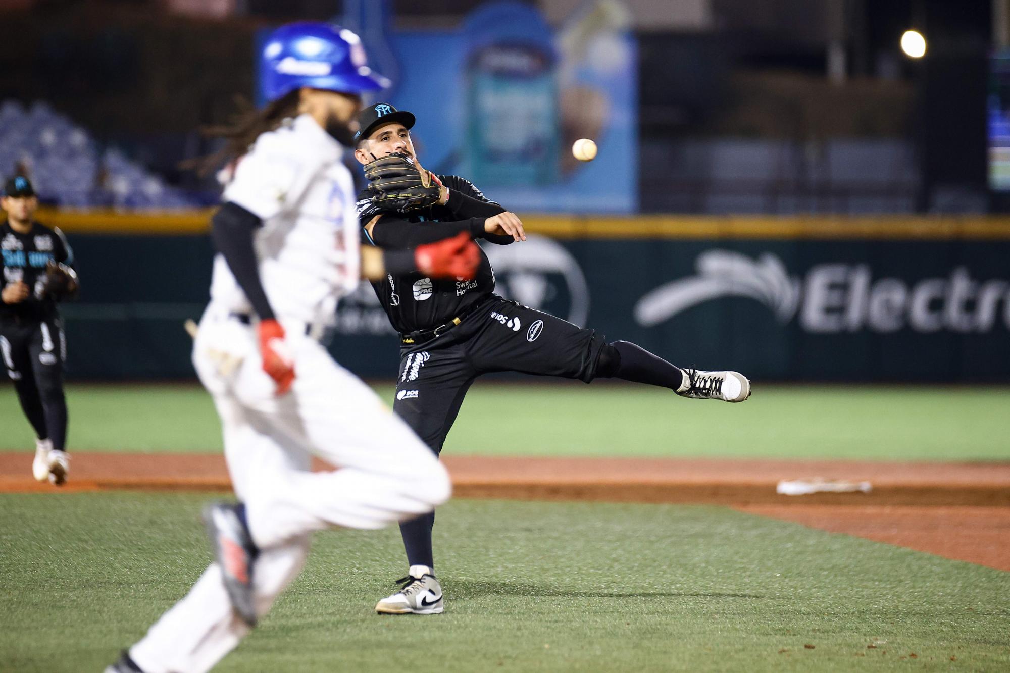 $!¡Drama, victoria y barrida de Charros sobre Sultanes!