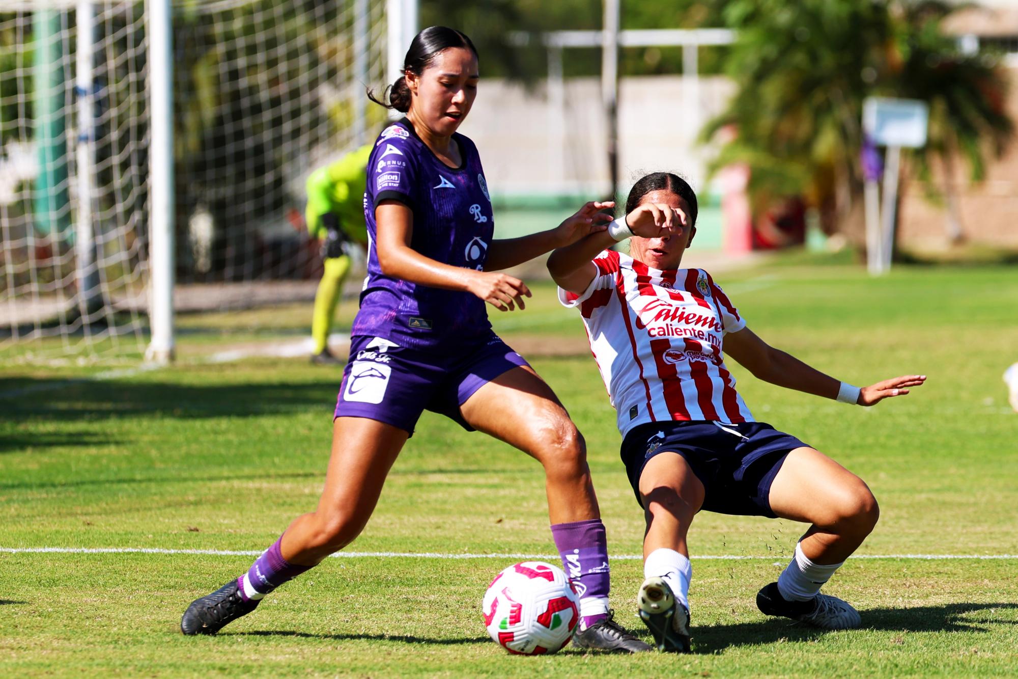 $!Chivas Femenil le pega a Mazatlán Sub 19 en la Unidad Juárez