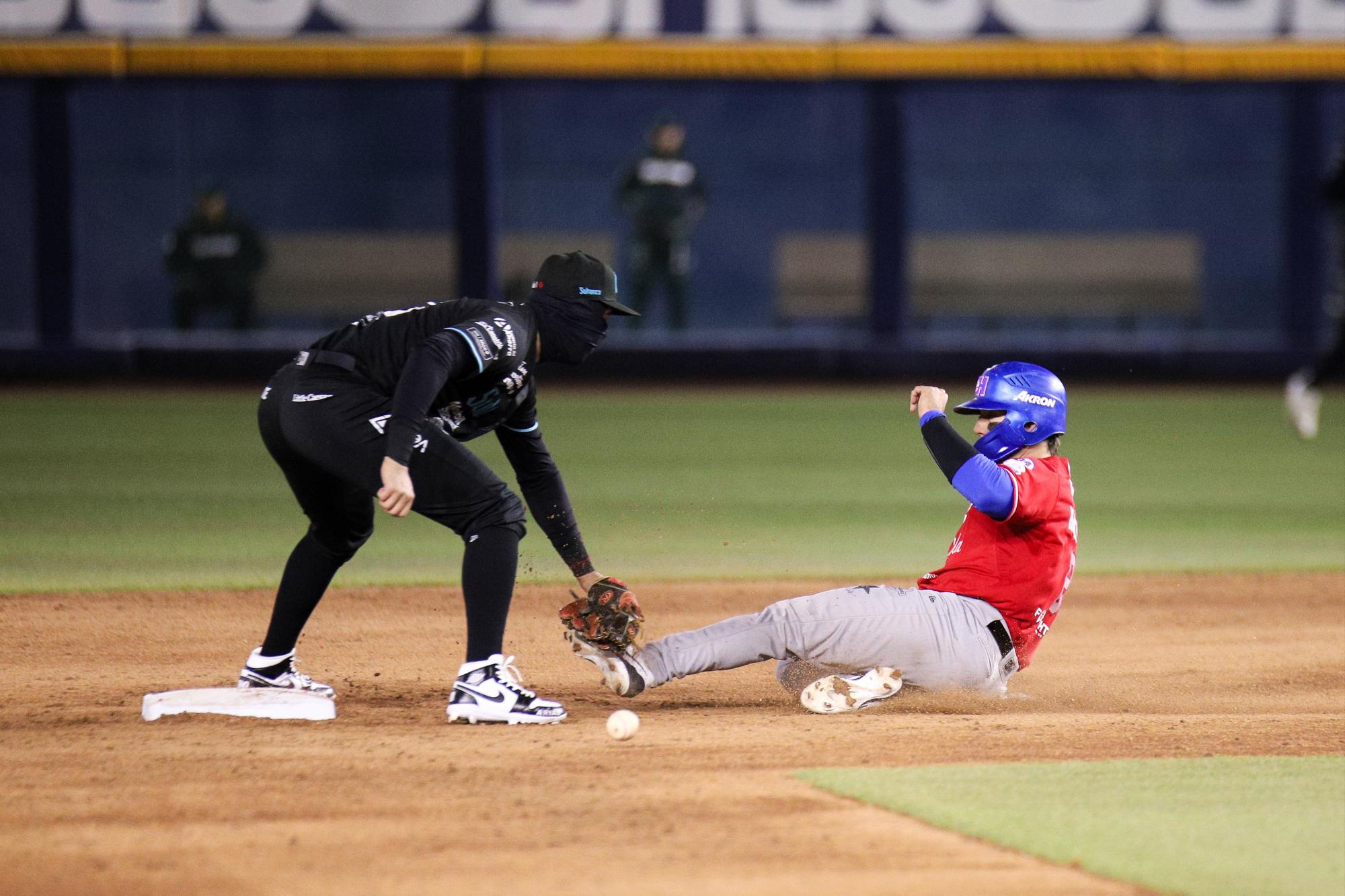 $!‘Enfrían’ a bates jaliscienses y Sultanes empareja la serie