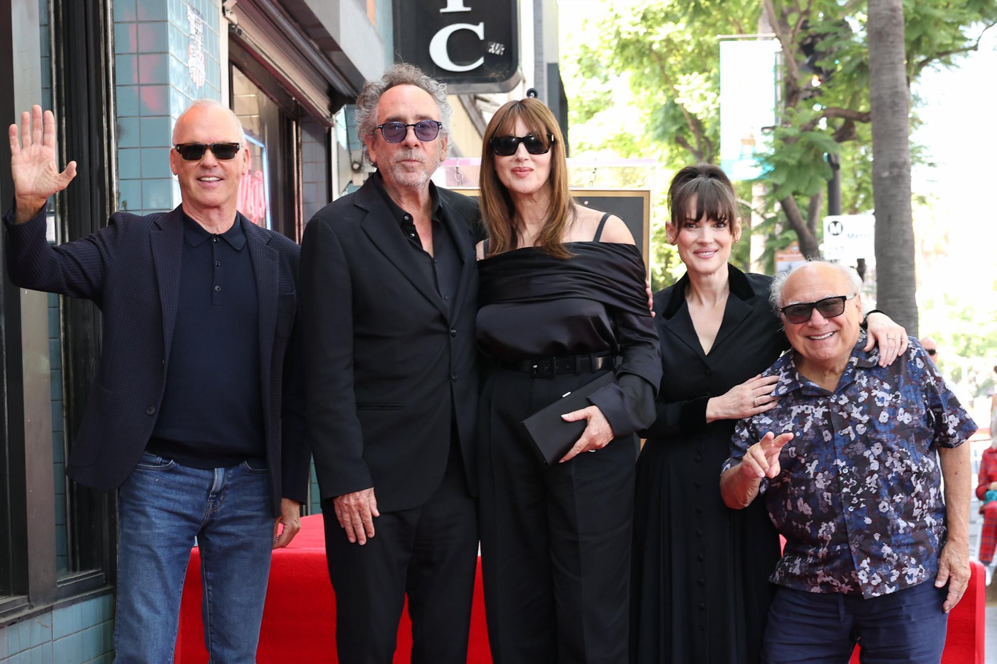 $!Michael Keaton, Tim Burton, Monica Bellucci y Danny DeVito.