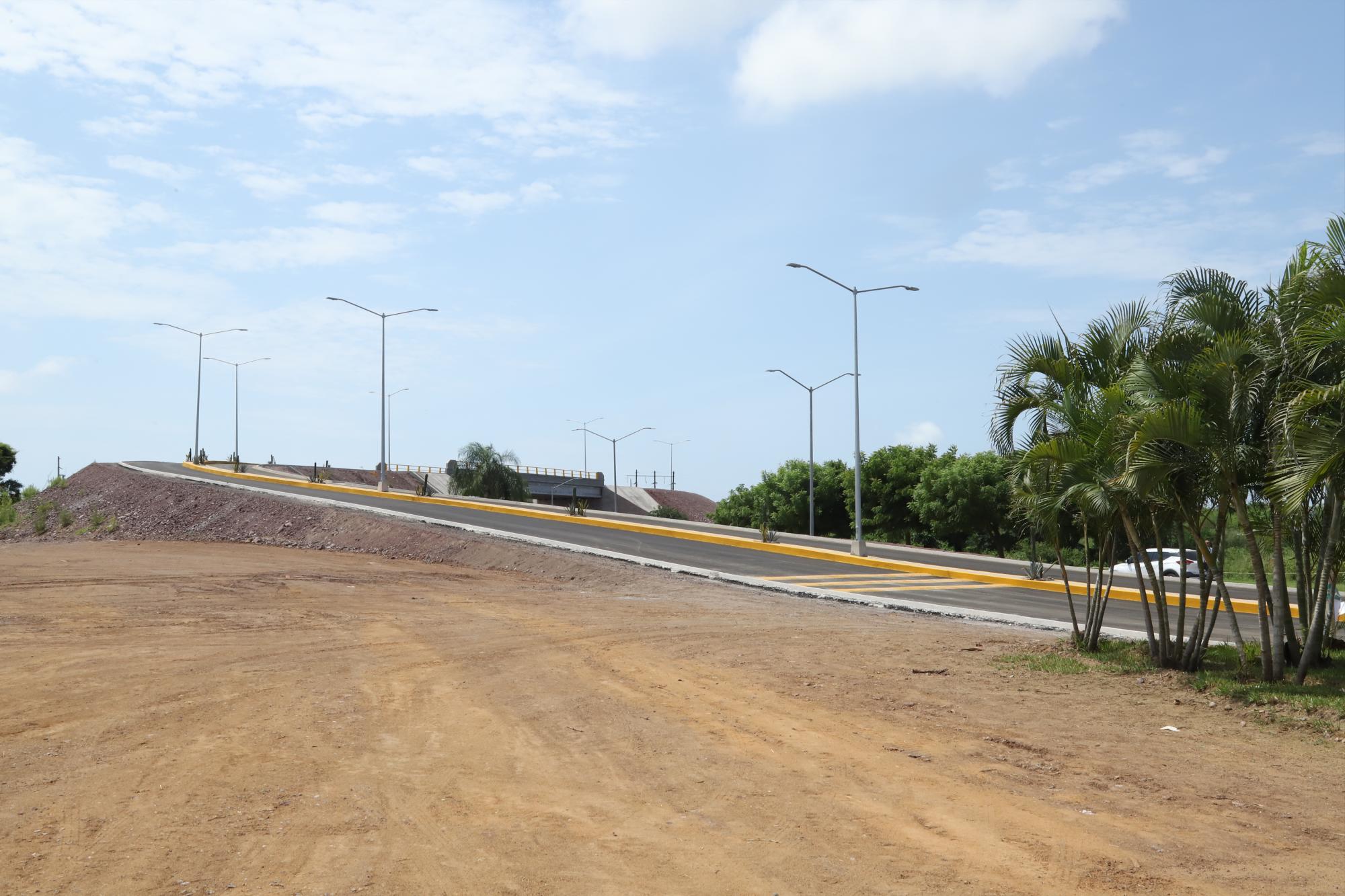 $!Inauguran el puente exclusivo de Veredas, en Mazatlán