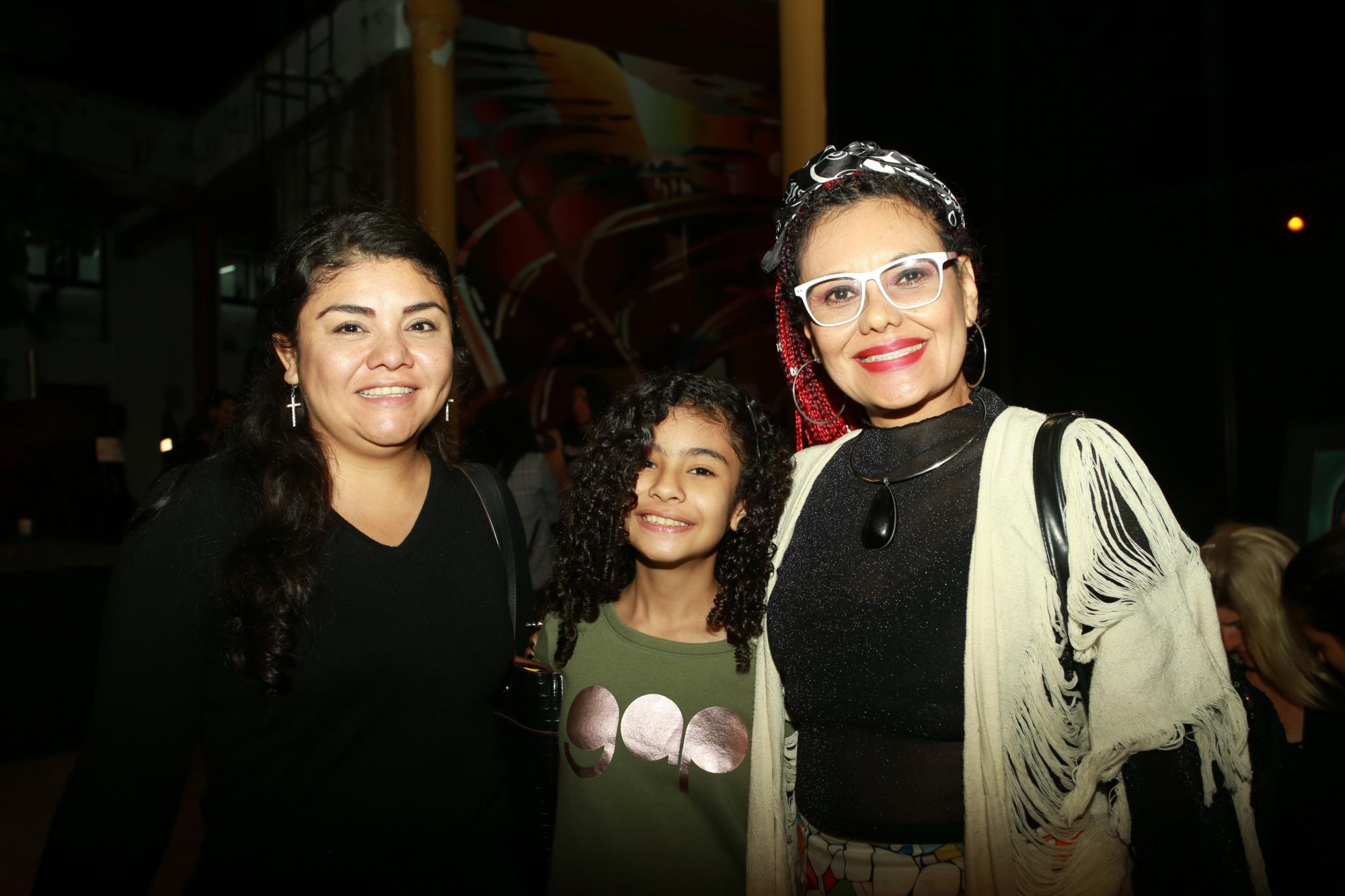 $!Karina Osuna, Katía Ramírez y Gabriela Ramírez.