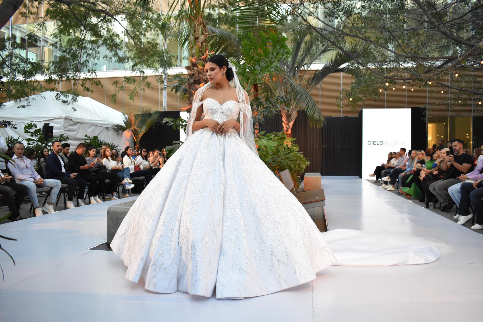 $!Brillará Sinaloa en la Semana de la Moda en París con la diseñadora Cielo Inzunza