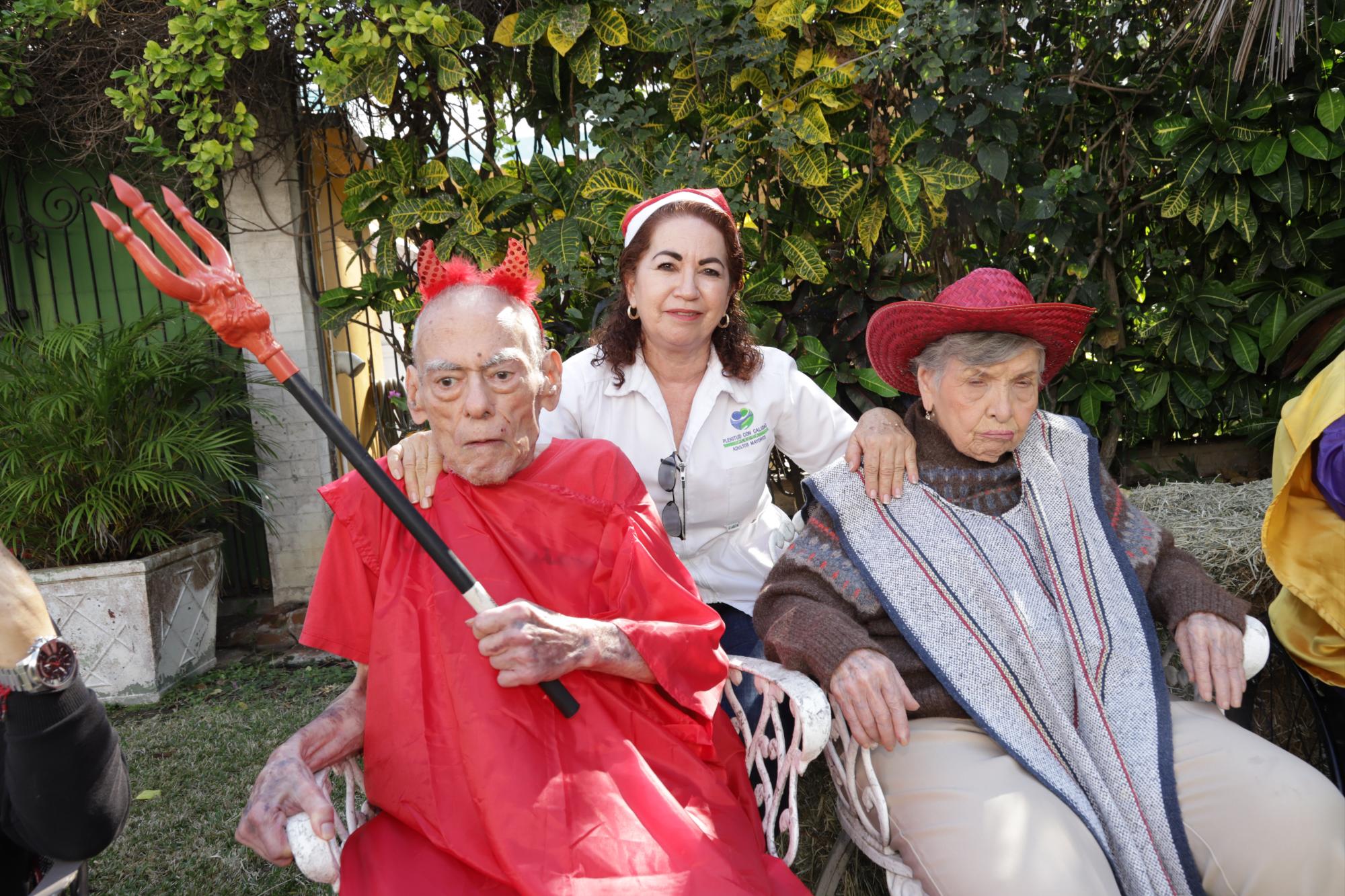 $!Jorge Luis Tirado, Nereyda Freed y Teresa Tostado.