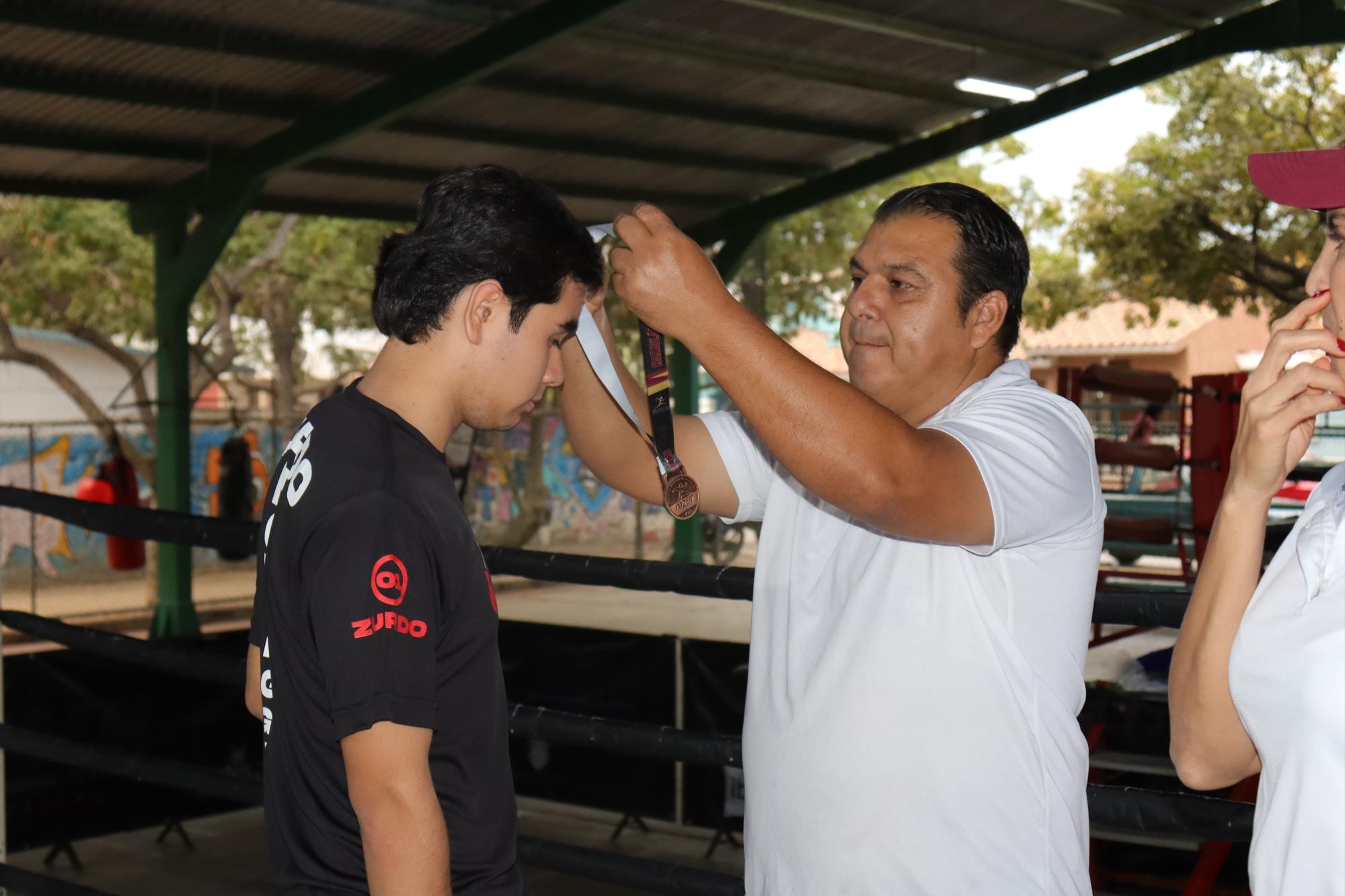 $!Fuerza y determinación, combinación ganadora en el Torneo de Boxeo Imdem