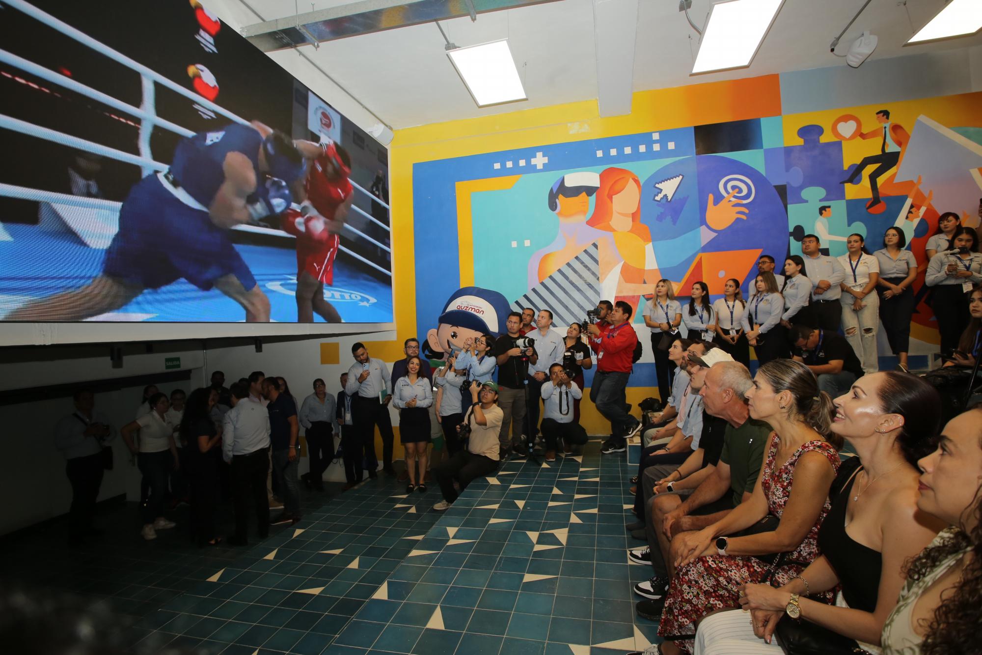 $!En el evento se realizó una proyección de sus peleas en París 2024.