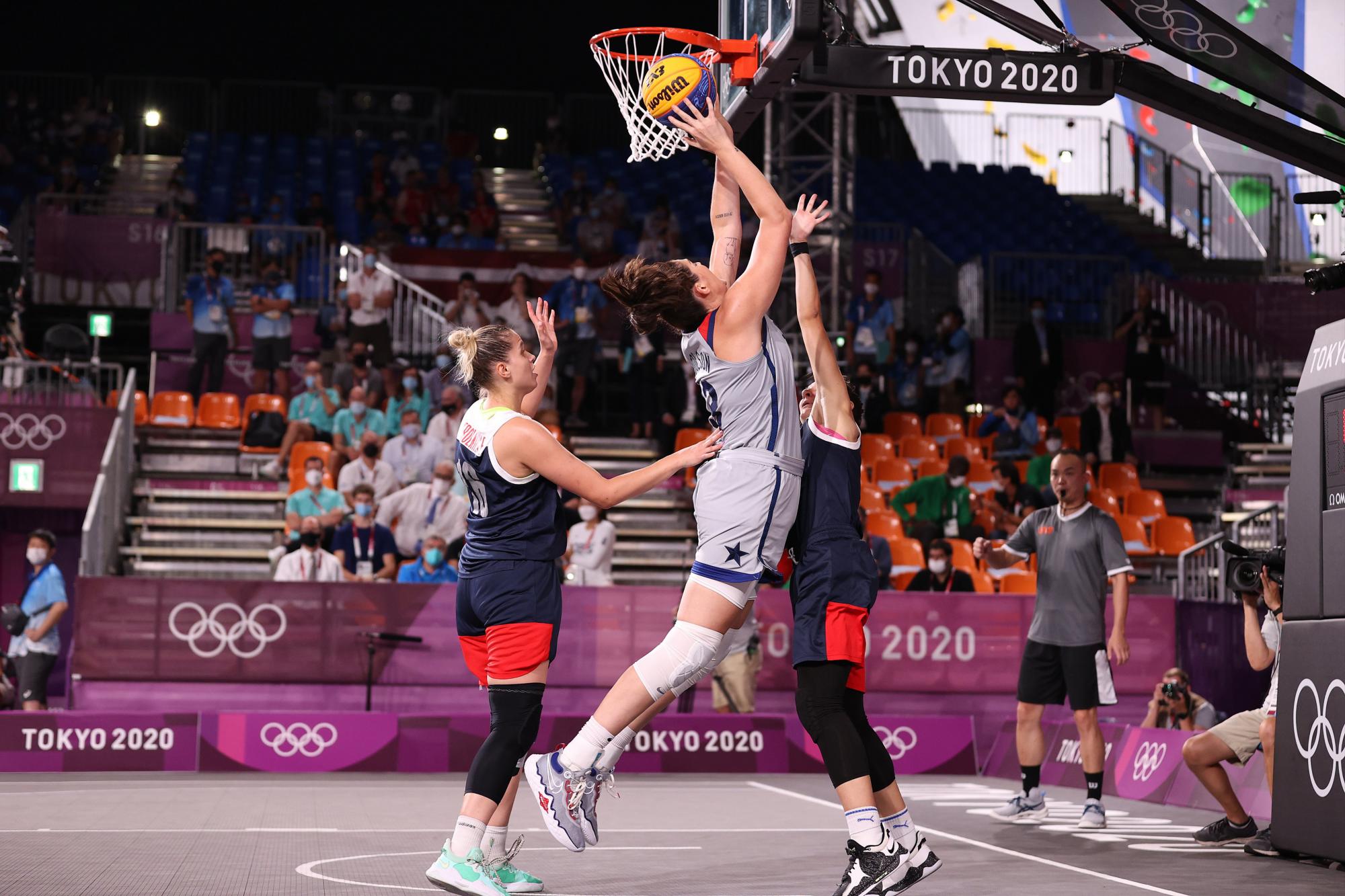 Estados Unidos y Letonia, primeros campeones olímpicos de baloncesto 3x3