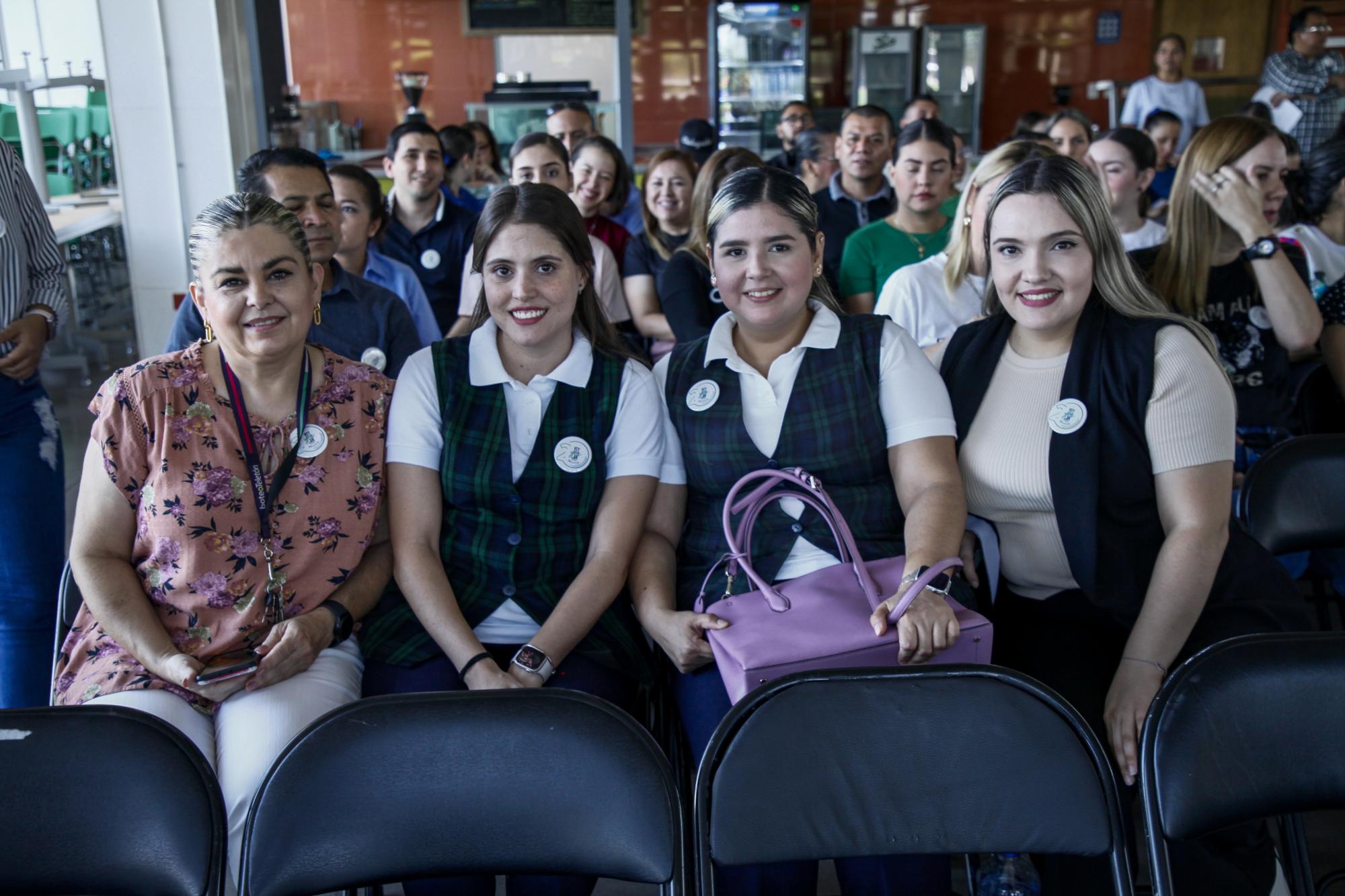 $!Blanca Urtuzuástegui, María José Torres, Diana Valenzuela y Stepheny Aguilar.