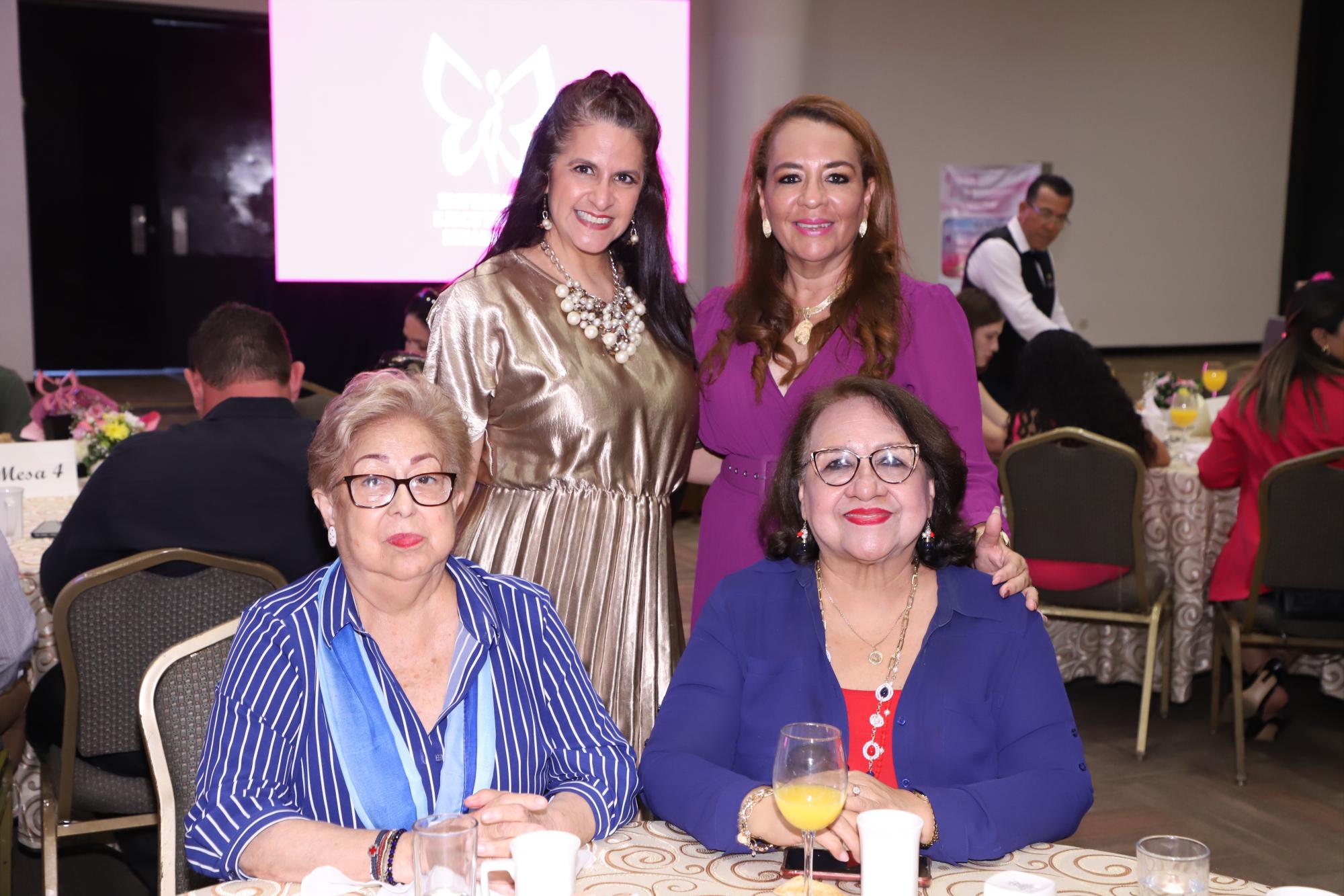 $!Diana Rice, Dolores Guadalupe López Rubio, Maru de Tirado y Laura Delia Hernández.