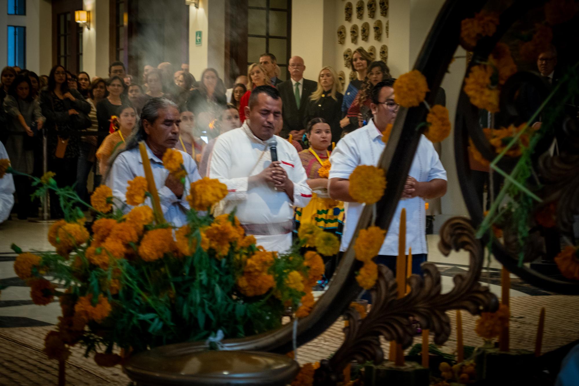 $!ONU se suma a la tradición popular mexicana con ofrendas por la vida y la paz