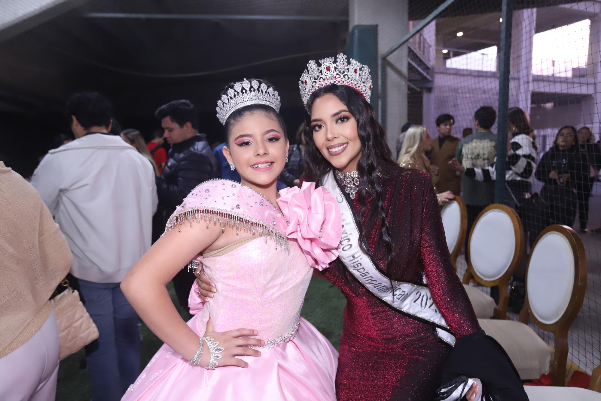 $!Osleidy Aimee Velarde, Princesa Real Infantil 2023 y Carolina Pérez, Reina del Carnaval de Mazatlán 2022 y Mexicana Universal Hispanoamericana 2023.