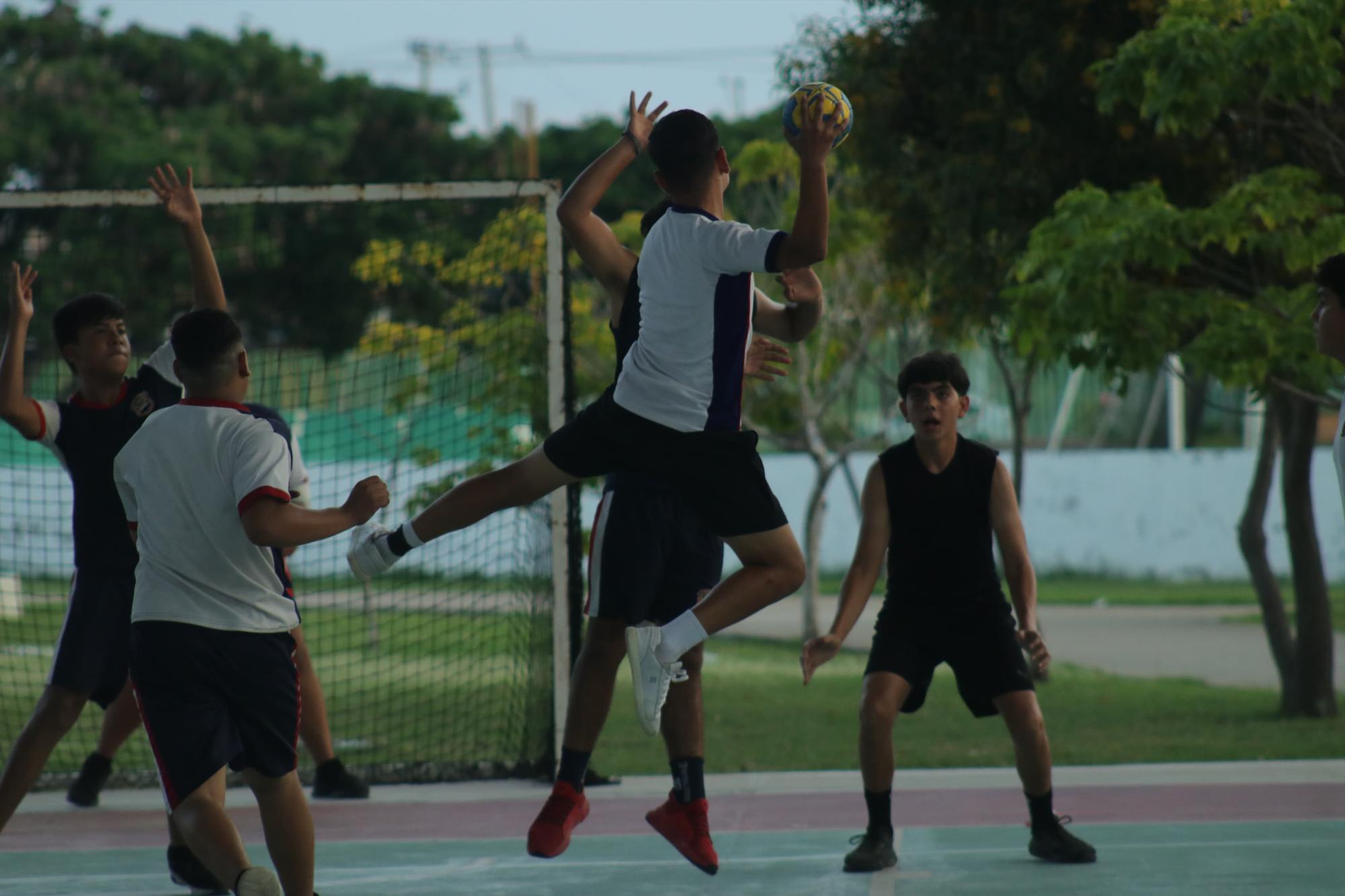 $!Inicia handball a tambor batiente en la Unidad Juárez