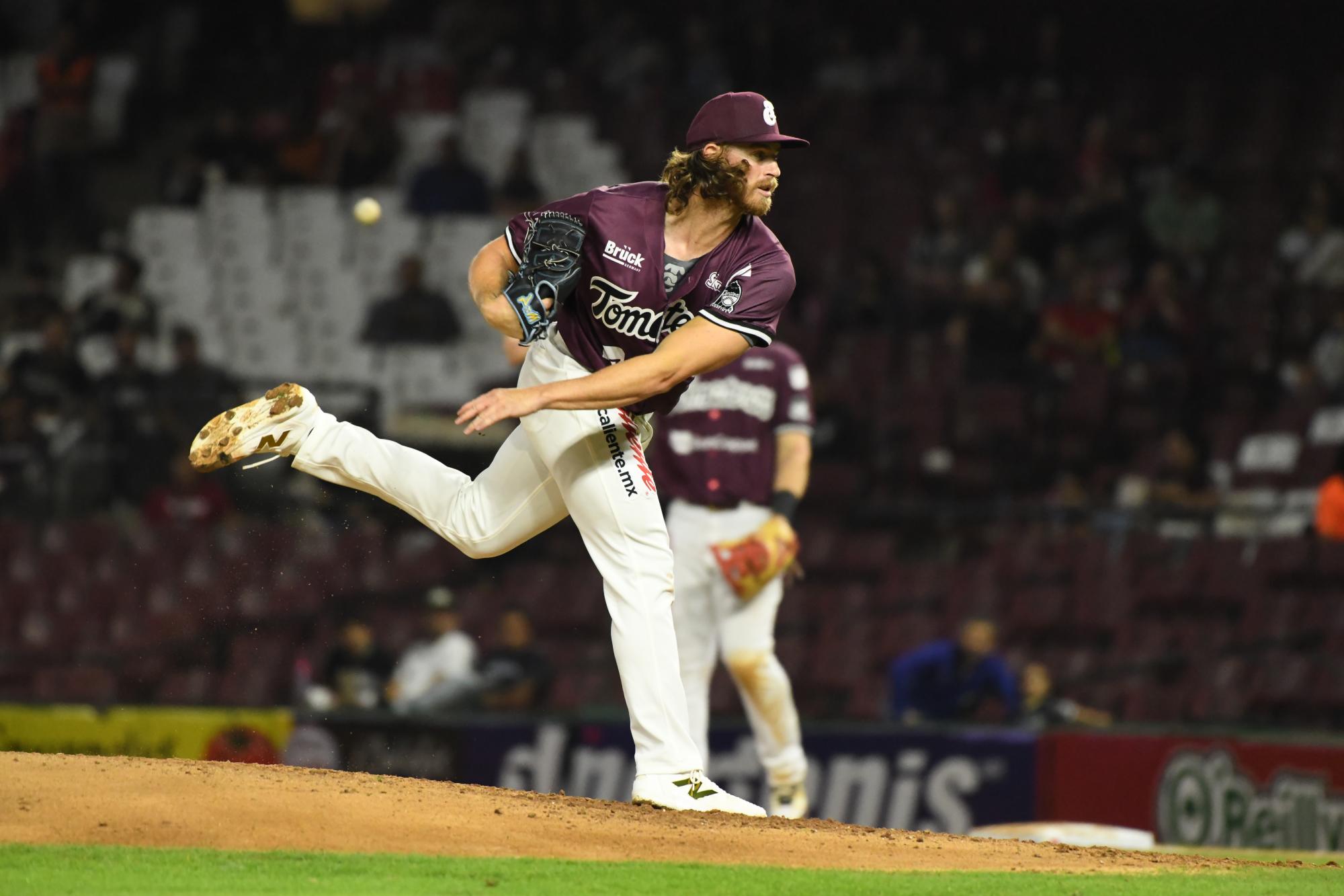 $!Conner Menez y Joey Meneses comandan triunfo en casa de Tomateros de Culiacán