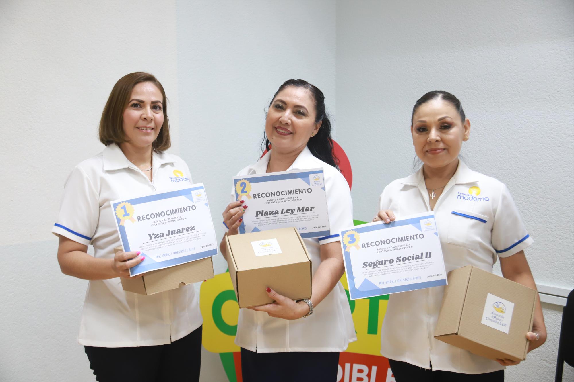 $!Marysol Zamora, María del Carmen Pinzón y Laura Rosa Mérida.