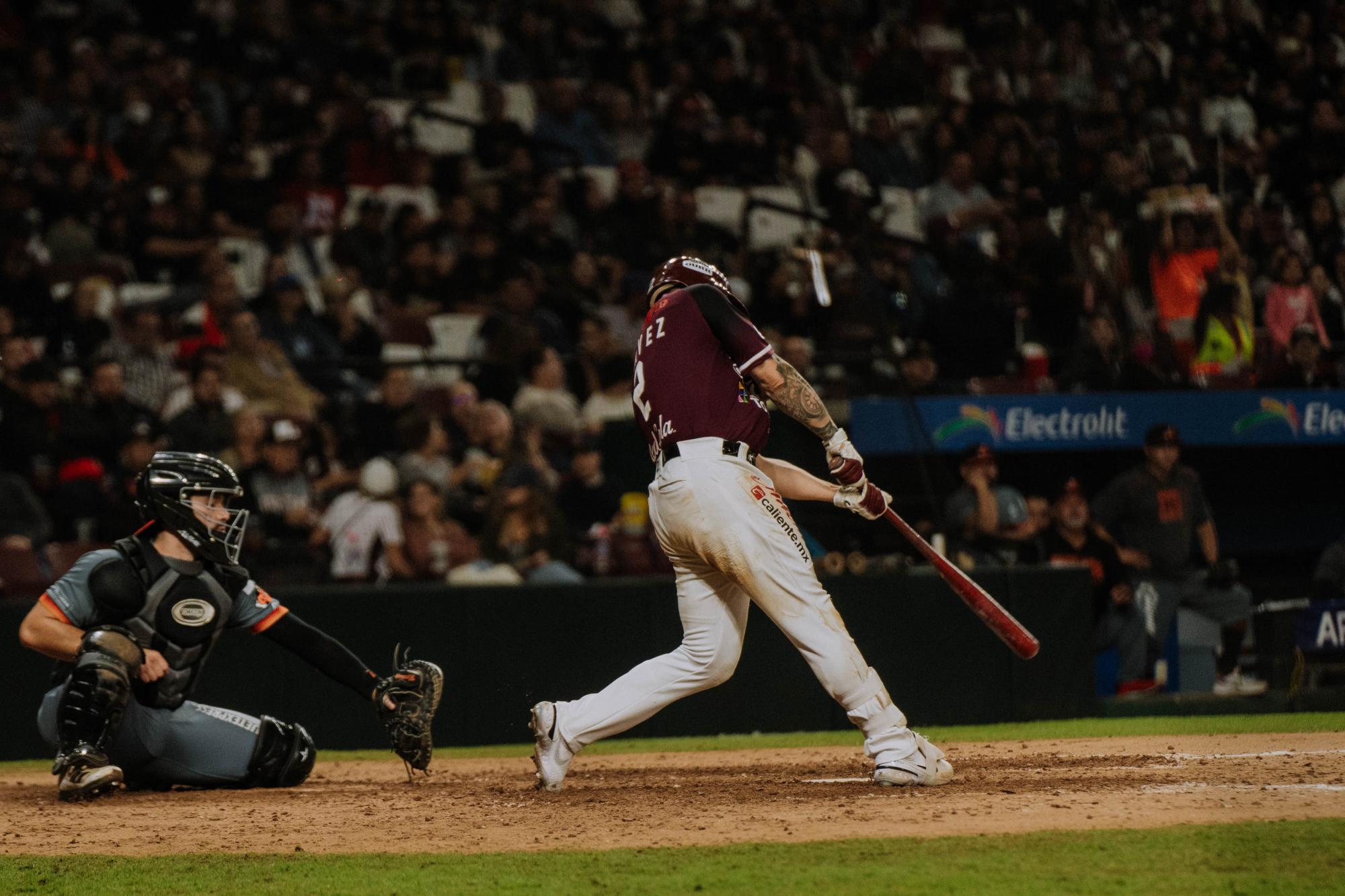 $!Tomateros remonta y se salva de la escoba ante Naranjeros